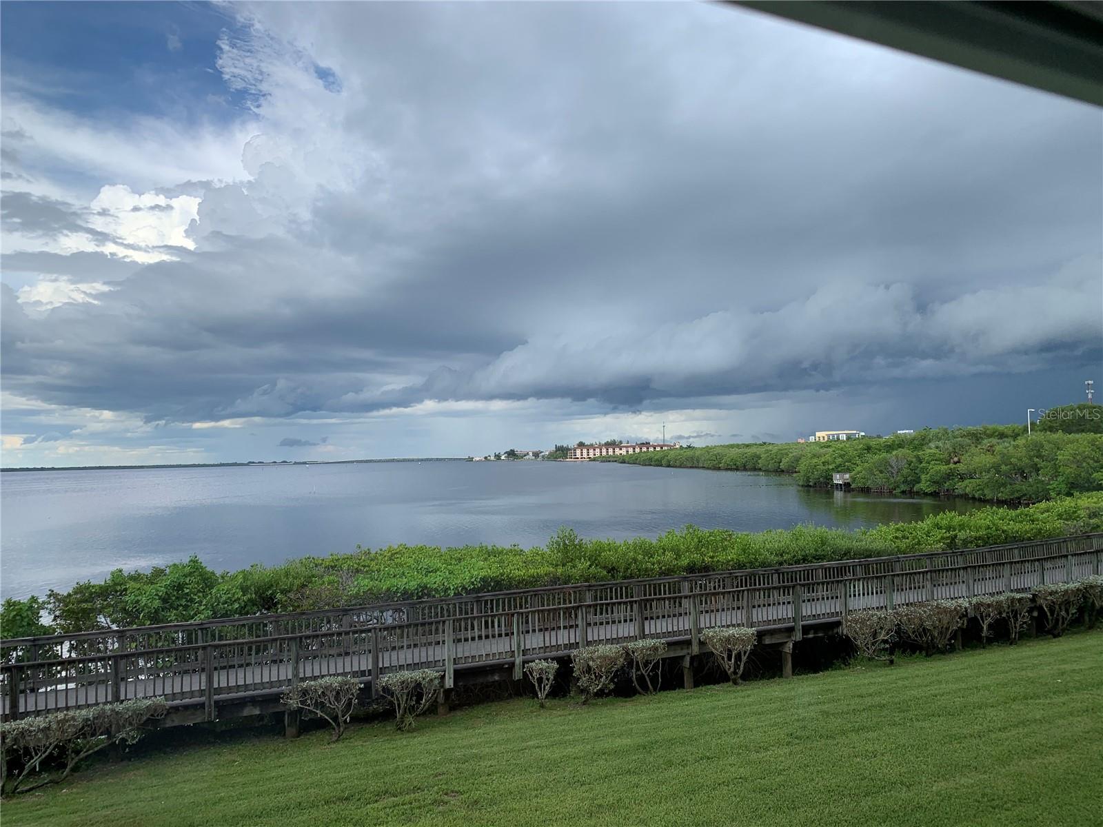 Image 22 of 29 For 200 Harbor Walk Drive 321