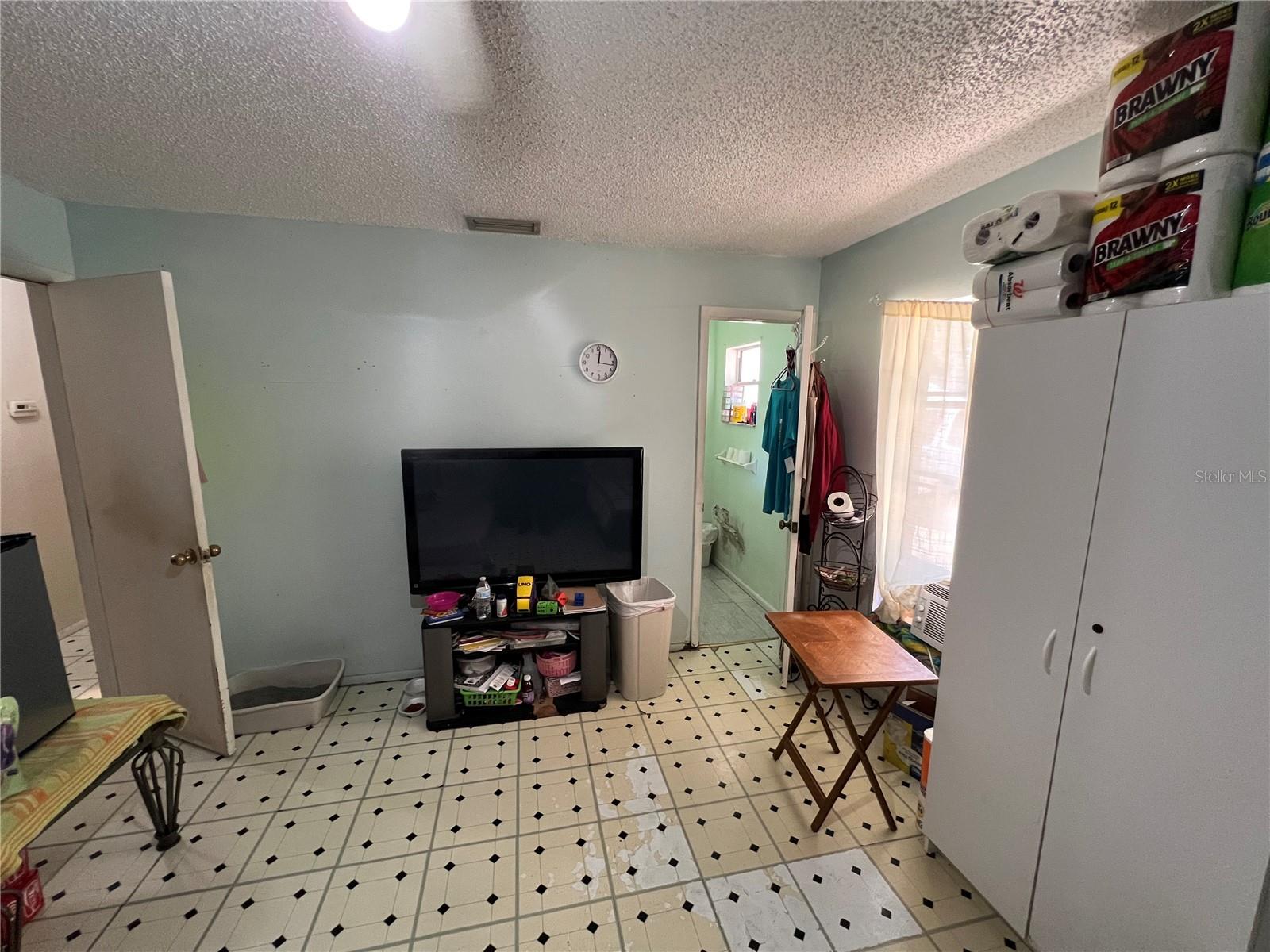 Image 13 of 21 For 1207 Hickory Street