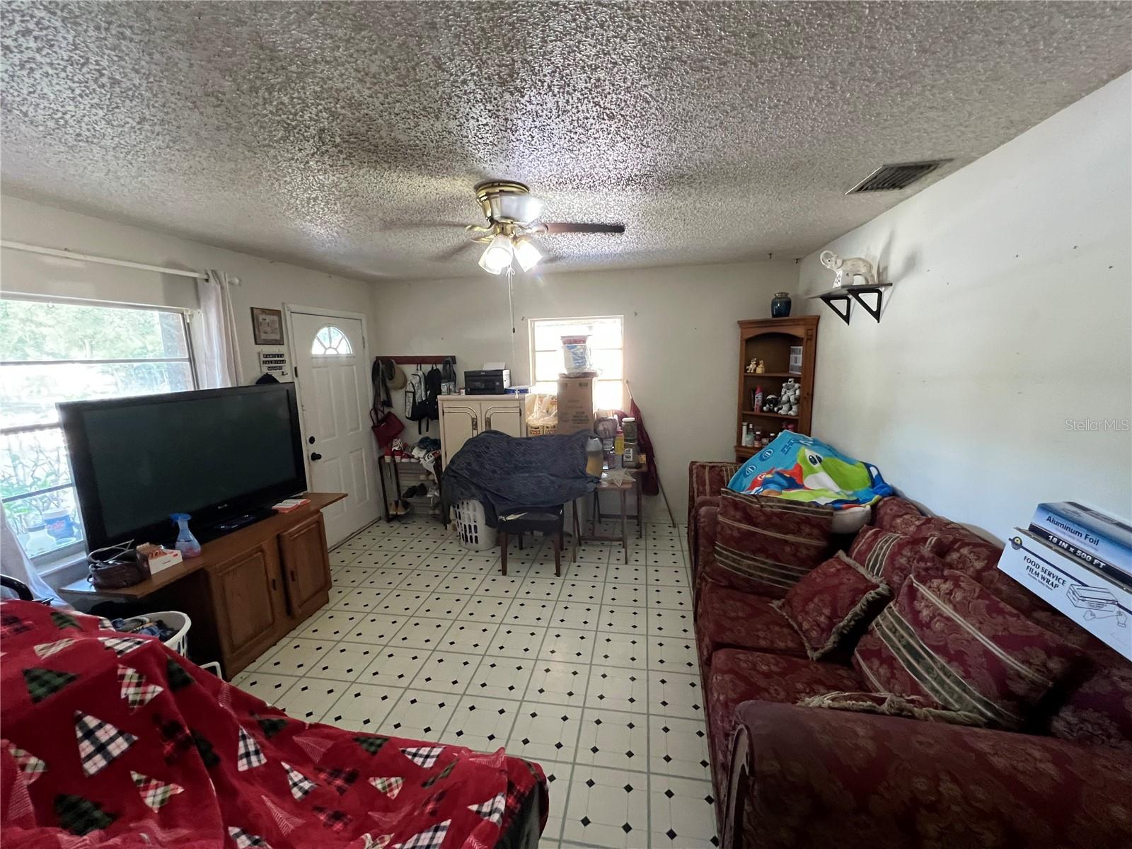 Image 5 of 21 For 1207 Hickory Street