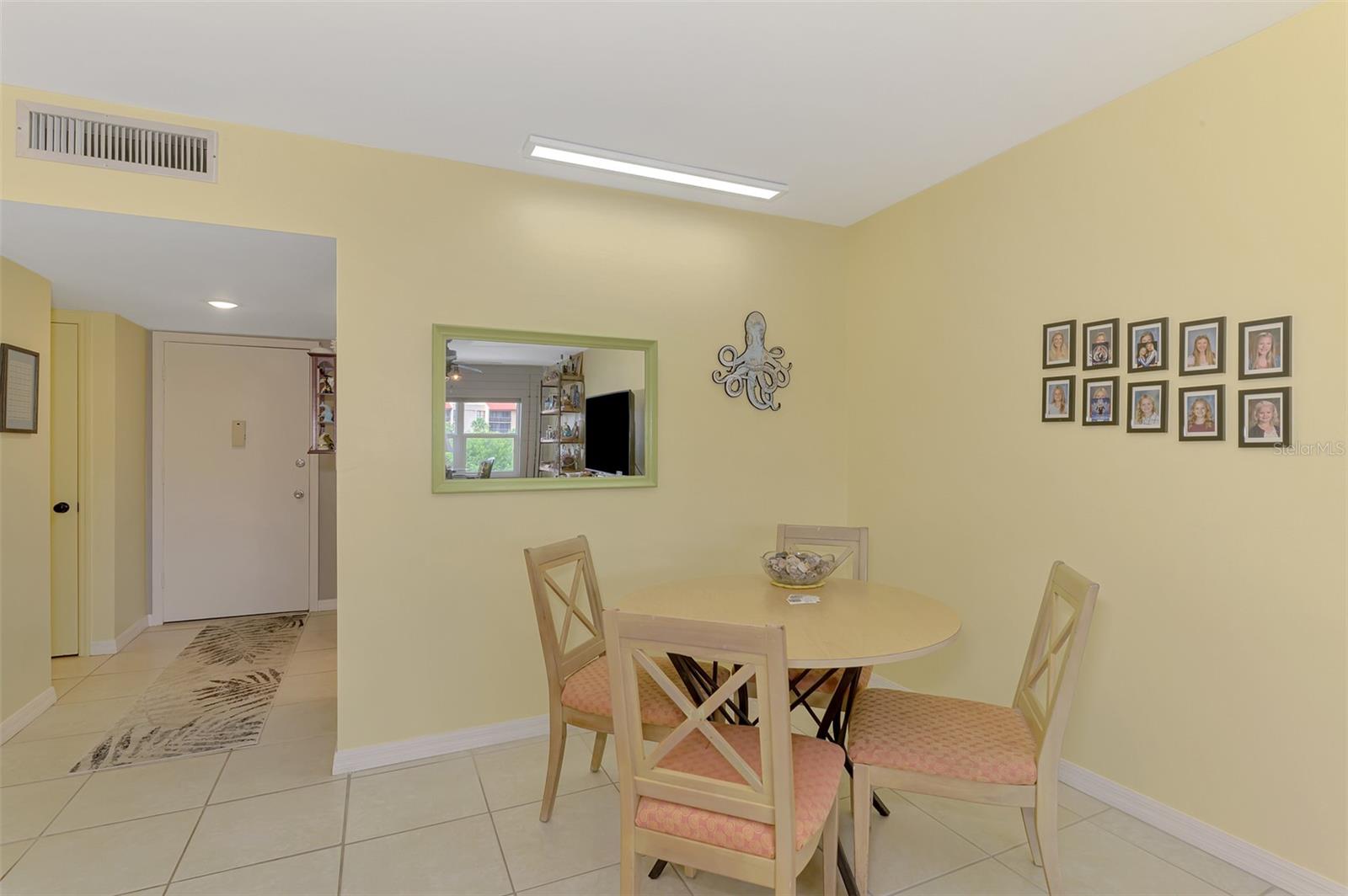 Image 13 of 42 For 3100 Harbor Boulevard 307