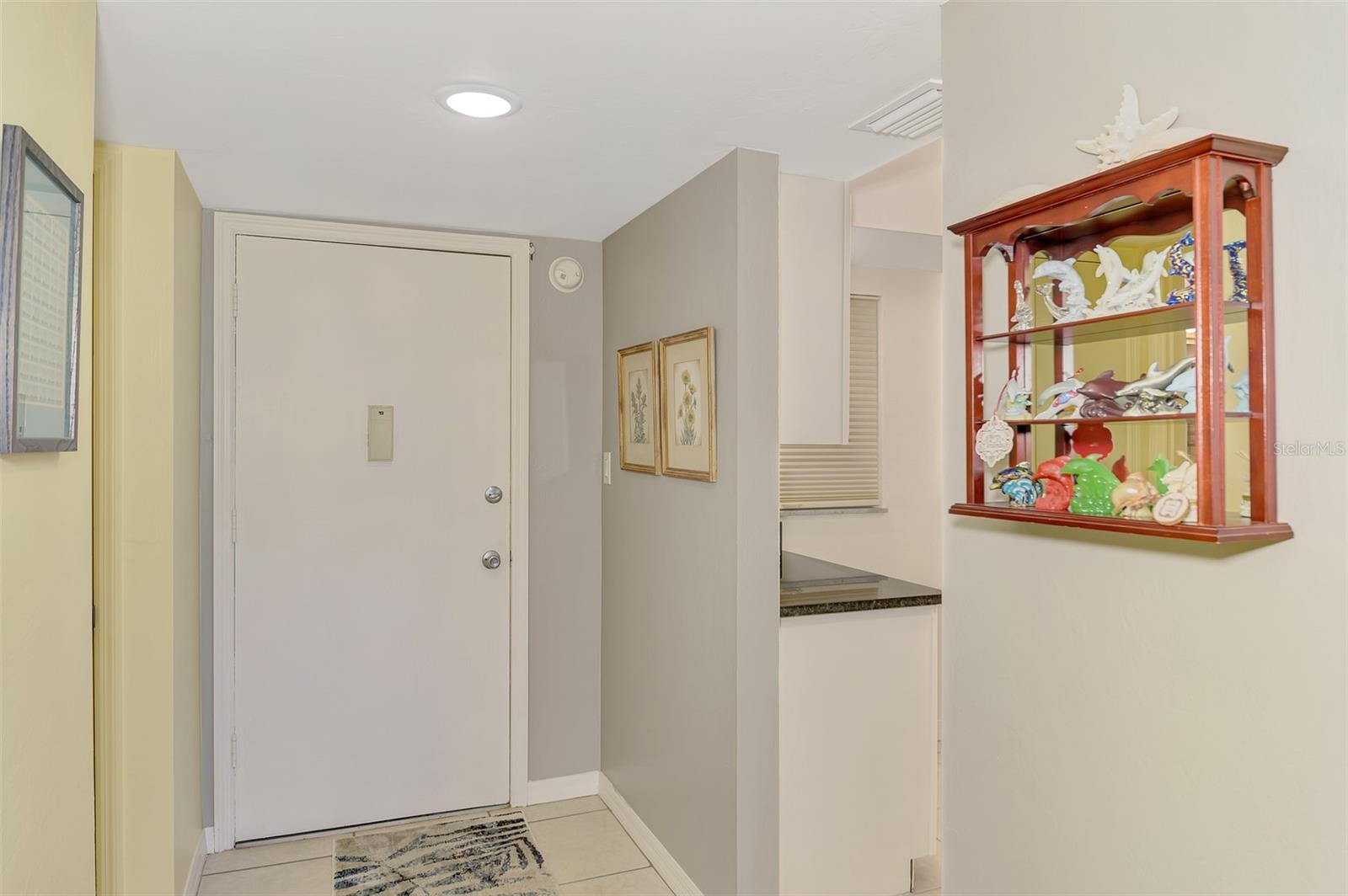Image 16 of 42 For 3100 Harbor Boulevard 307