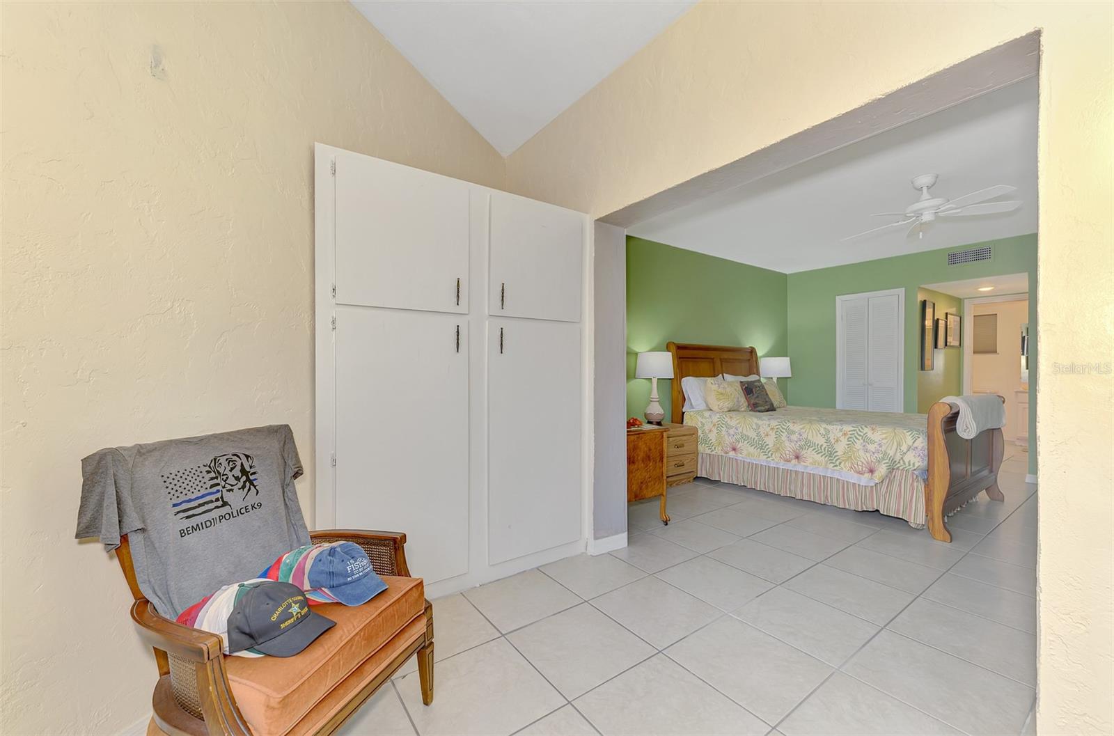 Image 26 of 42 For 3100 Harbor Boulevard 307