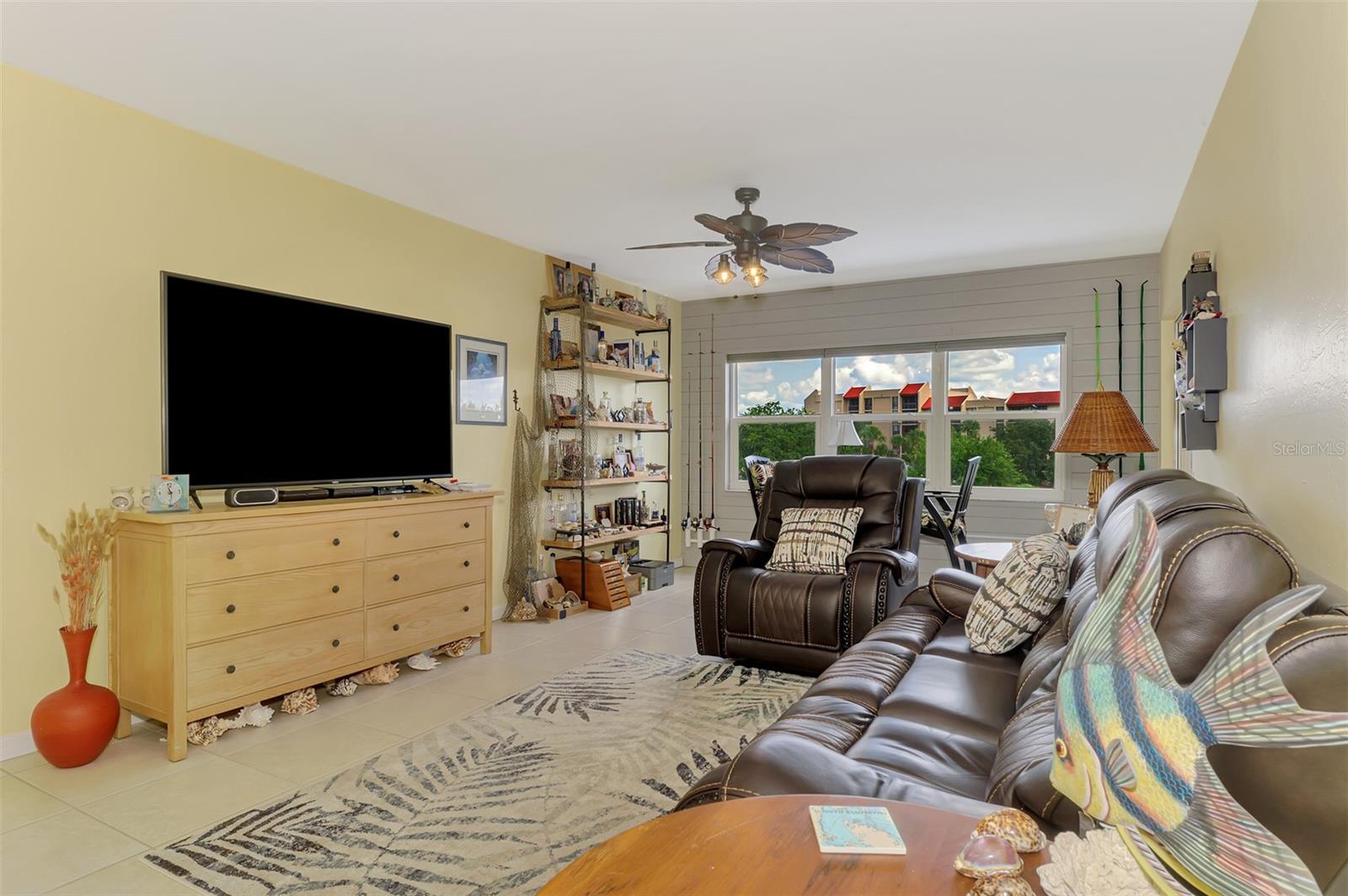 Image 3 of 42 For 3100 Harbor Boulevard 307