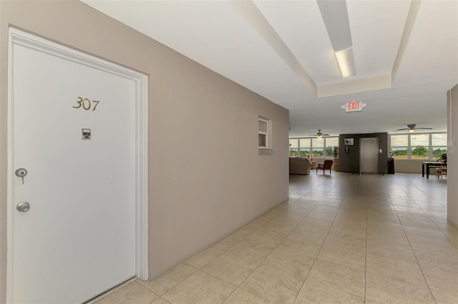 Image 31 of 42 For 3100 Harbor Boulevard 307