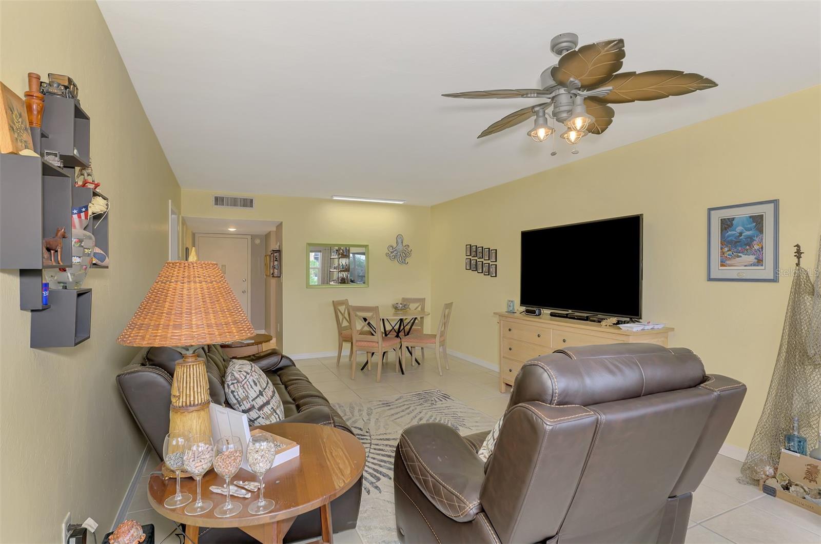Image 6 of 42 For 3100 Harbor Boulevard 307