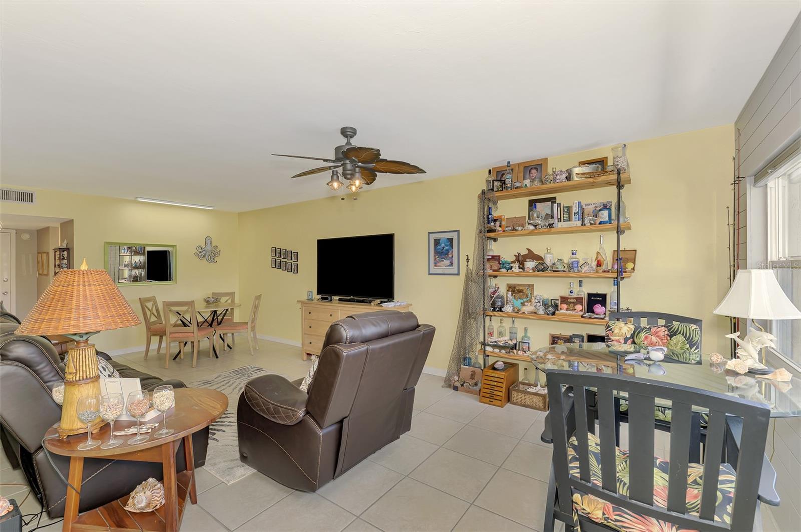 Image 7 of 42 For 3100 Harbor Boulevard 307