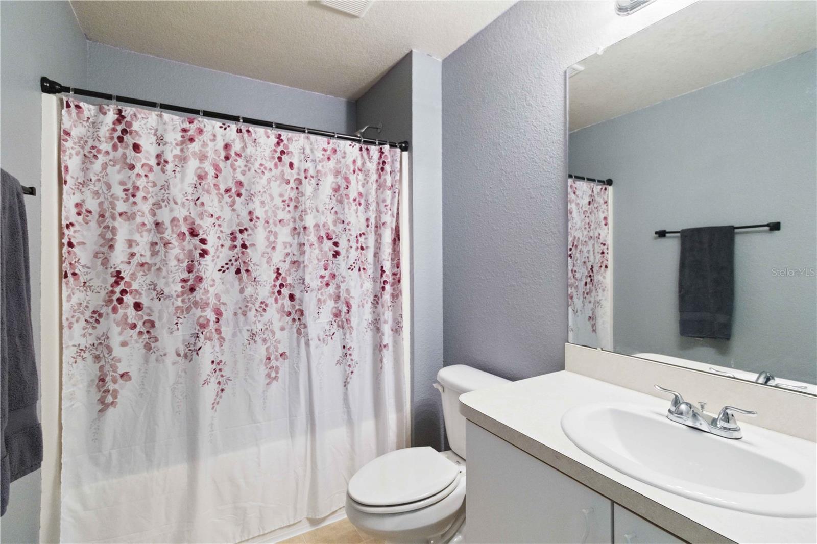 Image 19 of 23 For 105 Biscayne Drive
