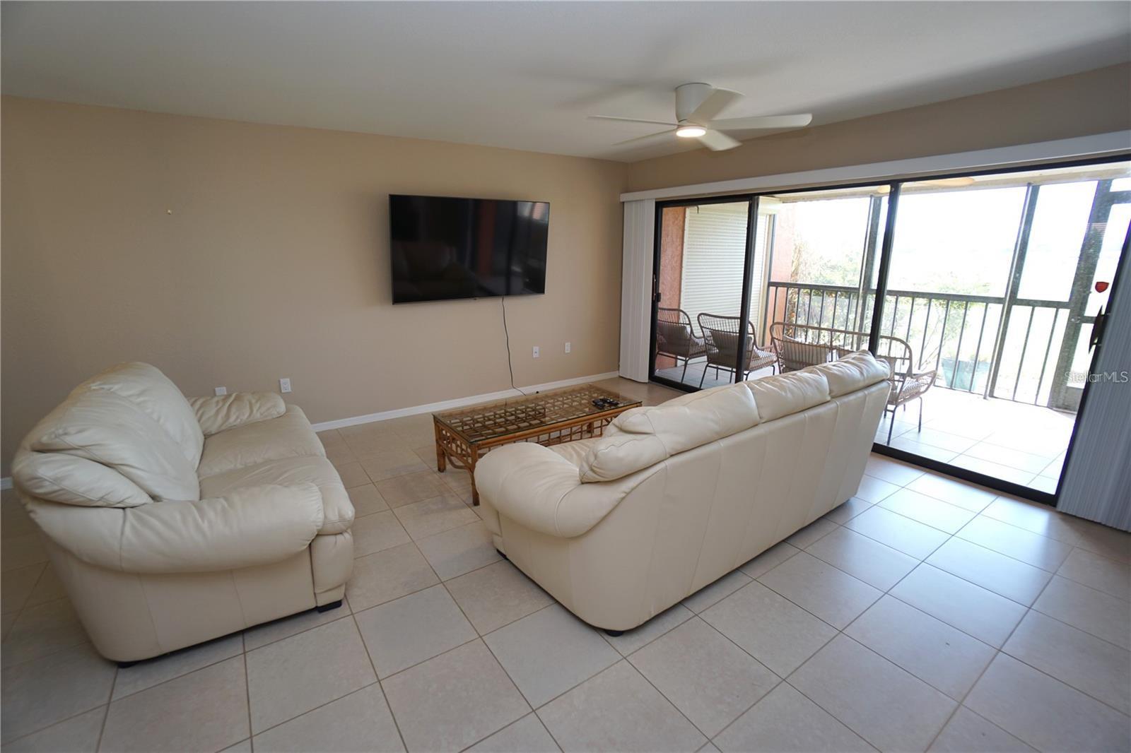 Image 10 of 32 For 3919 San Rocco Drive 33a