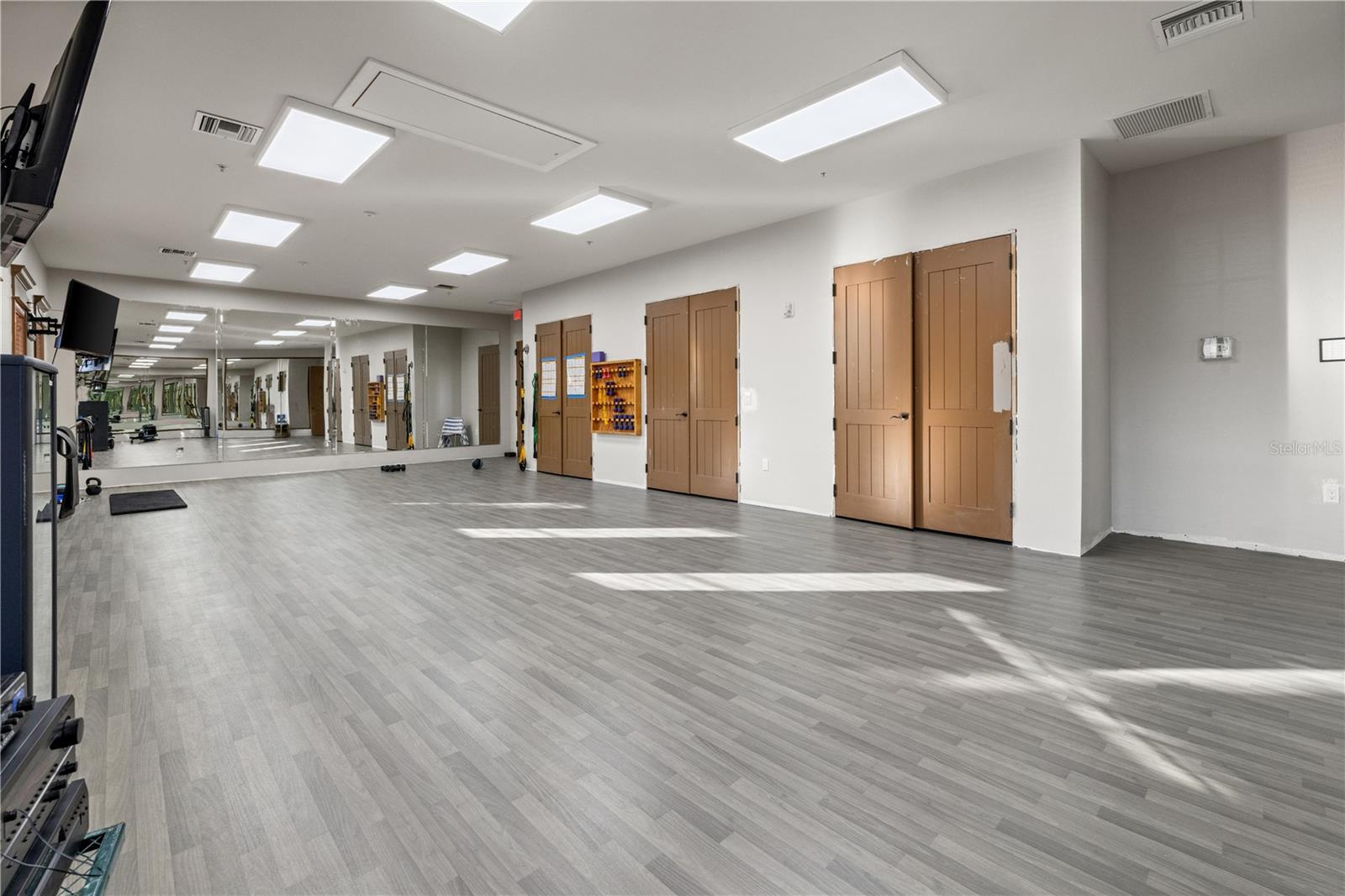 Image 48 of 59 For 95 Vivante Boulevard 204