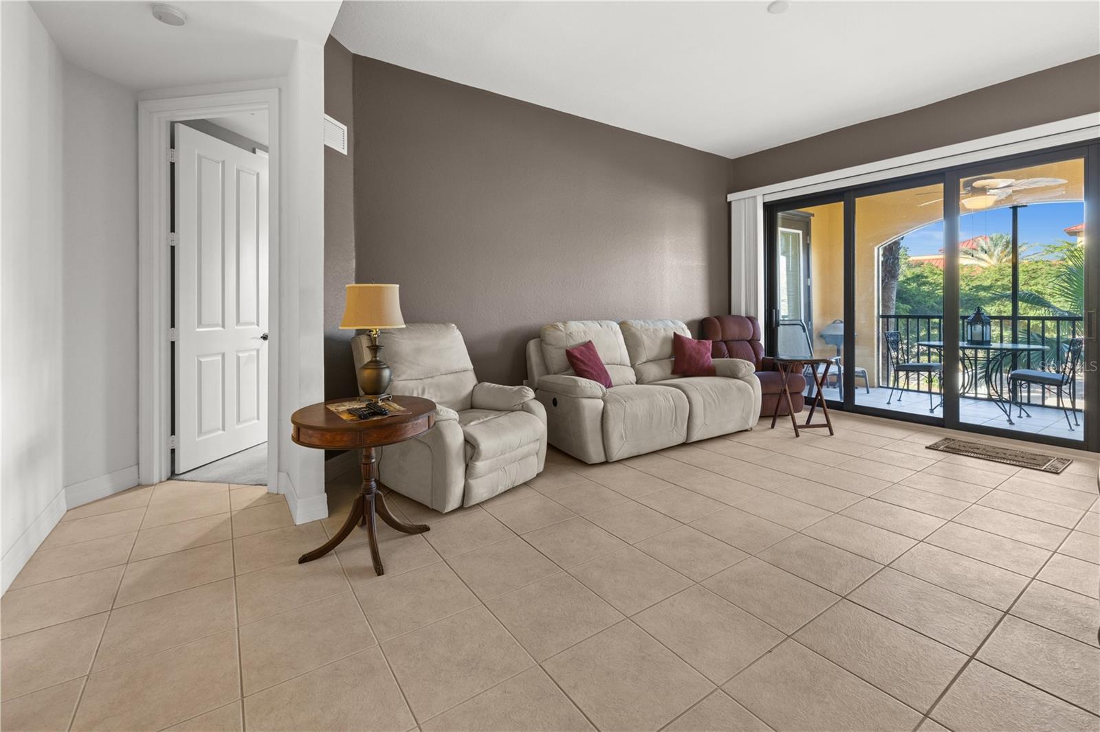 Image 9 of 59 For 95 Vivante Boulevard 204