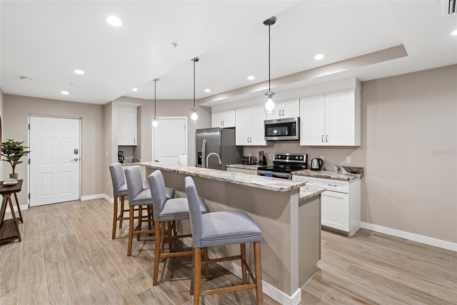 Image 10 of 43 For 5126 Coronado Parkway 2e