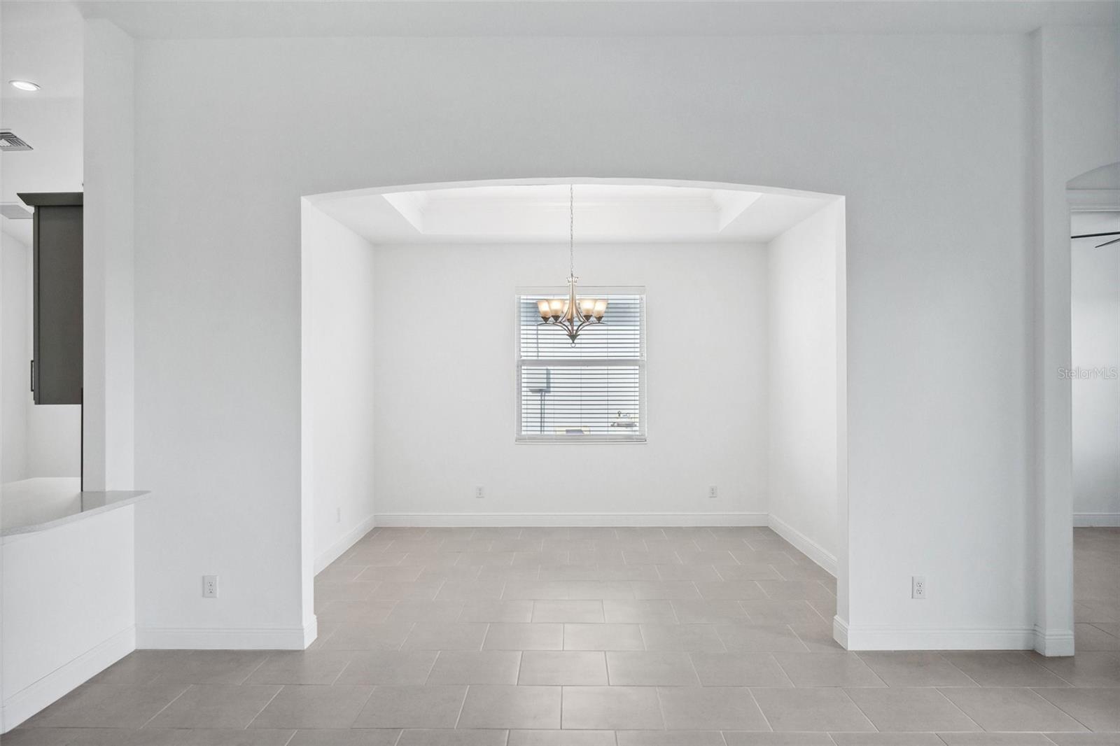 Image 13 of 48 For 16029 Mulrion Boulevard