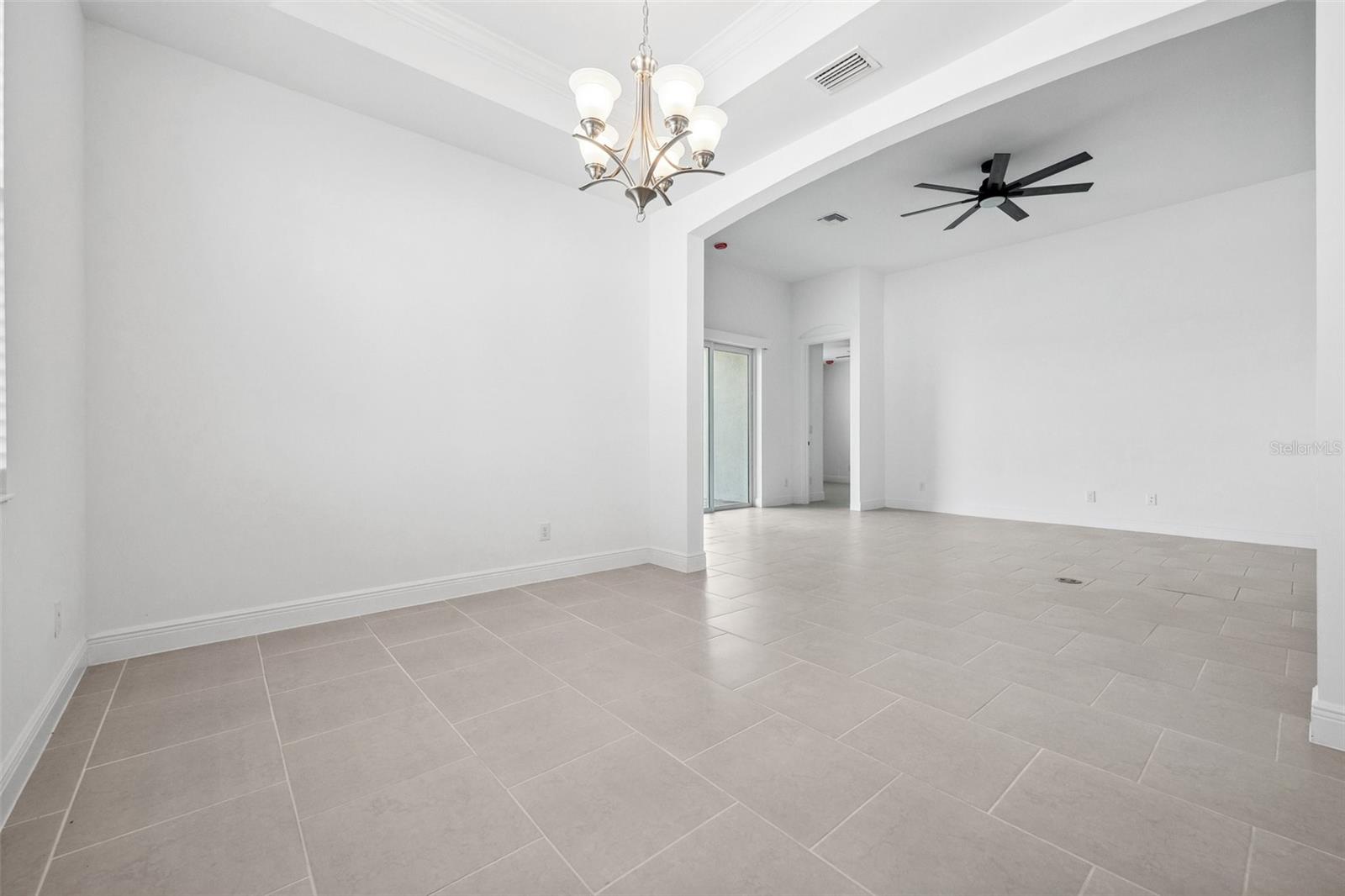 Image 16 of 48 For 16029 Mulrion Boulevard
