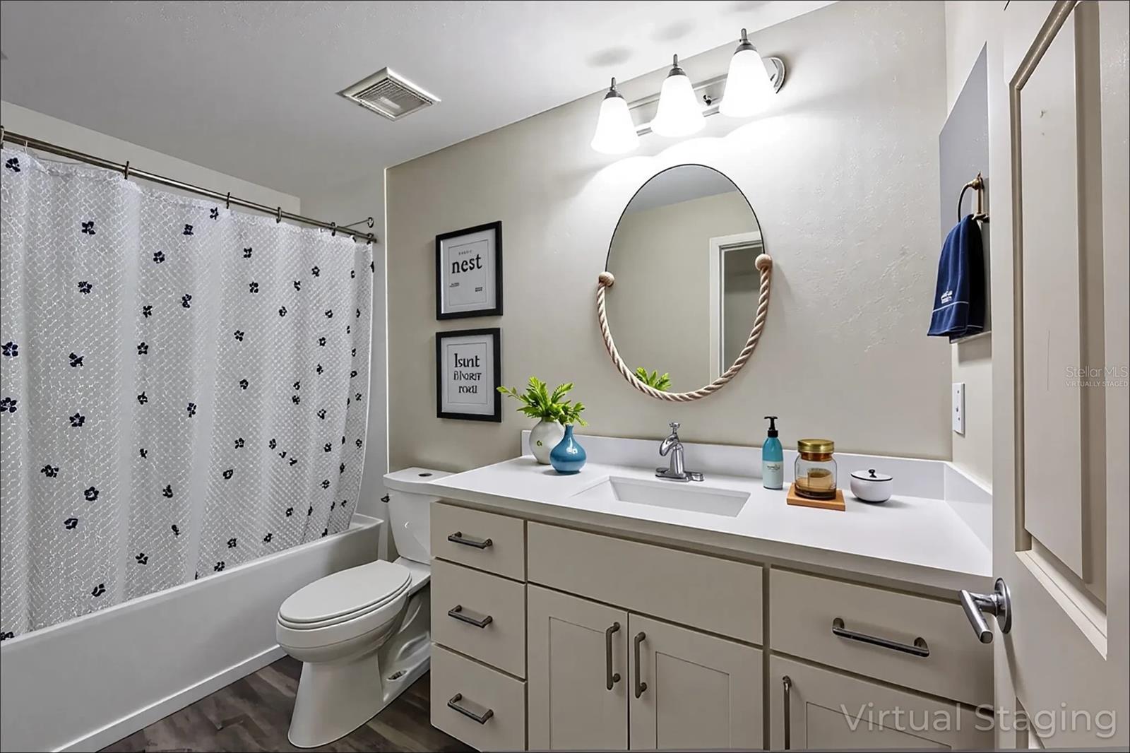Image 18 of 46 For 17426 Birchwood Lane 2