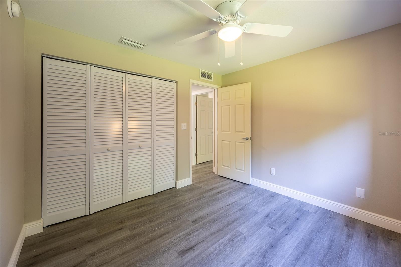 Image 21 of 46 For 17426 Birchwood Lane 2