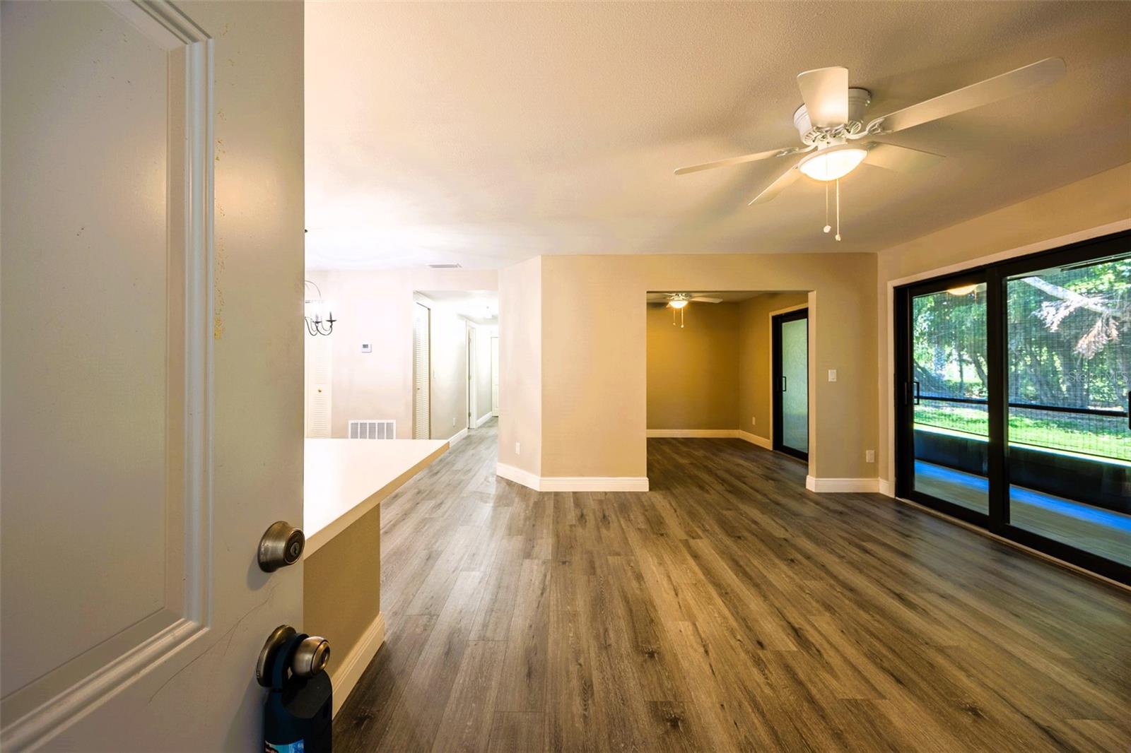 Image 5 of 46 For 17426 Birchwood Lane 2