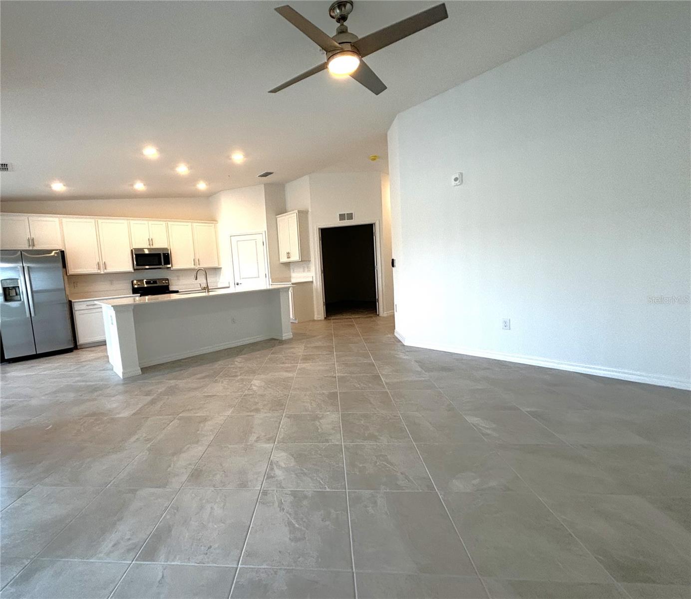 Image 3 of 43 For 17440 Opal Sand Drive 103