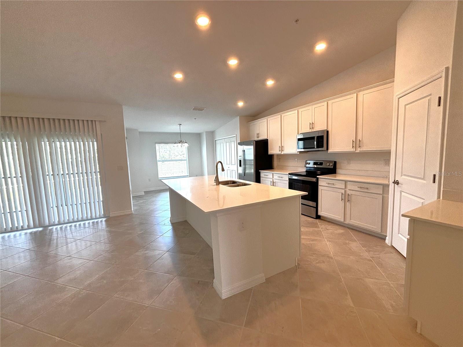 Image 6 of 43 For 17440 Opal Sand Drive 103