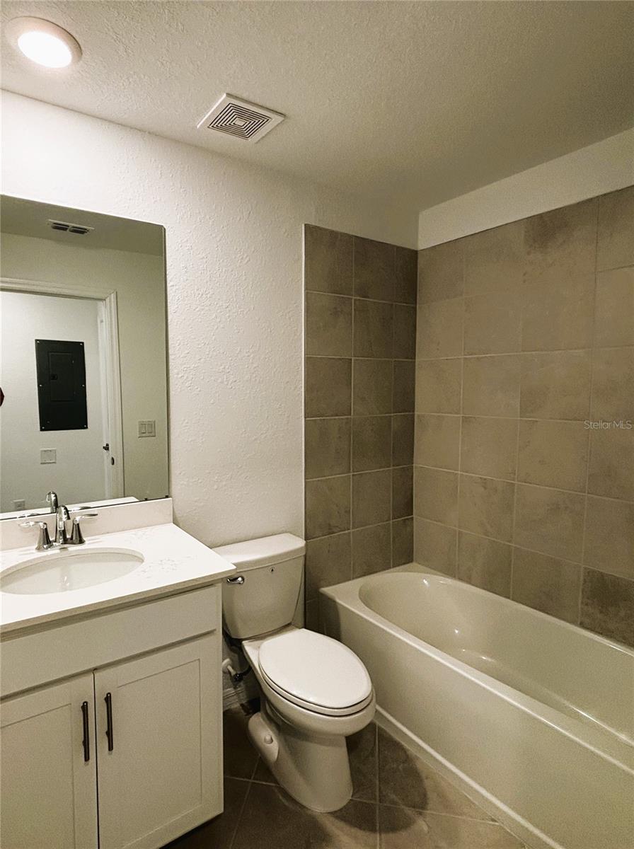 Image 7 of 43 For 17440 Opal Sand Drive 103