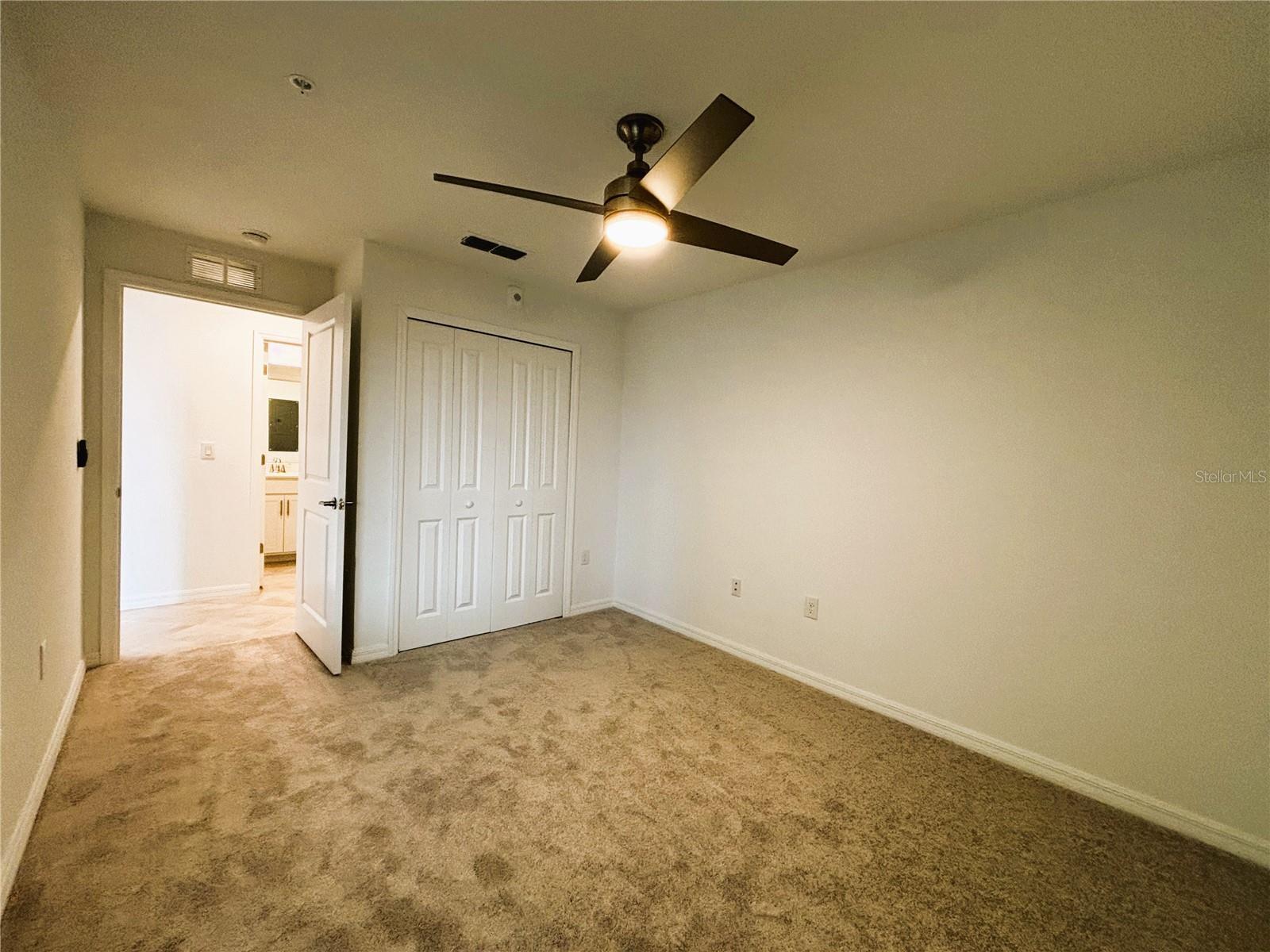 Image 9 of 43 For 17440 Opal Sand Drive 103