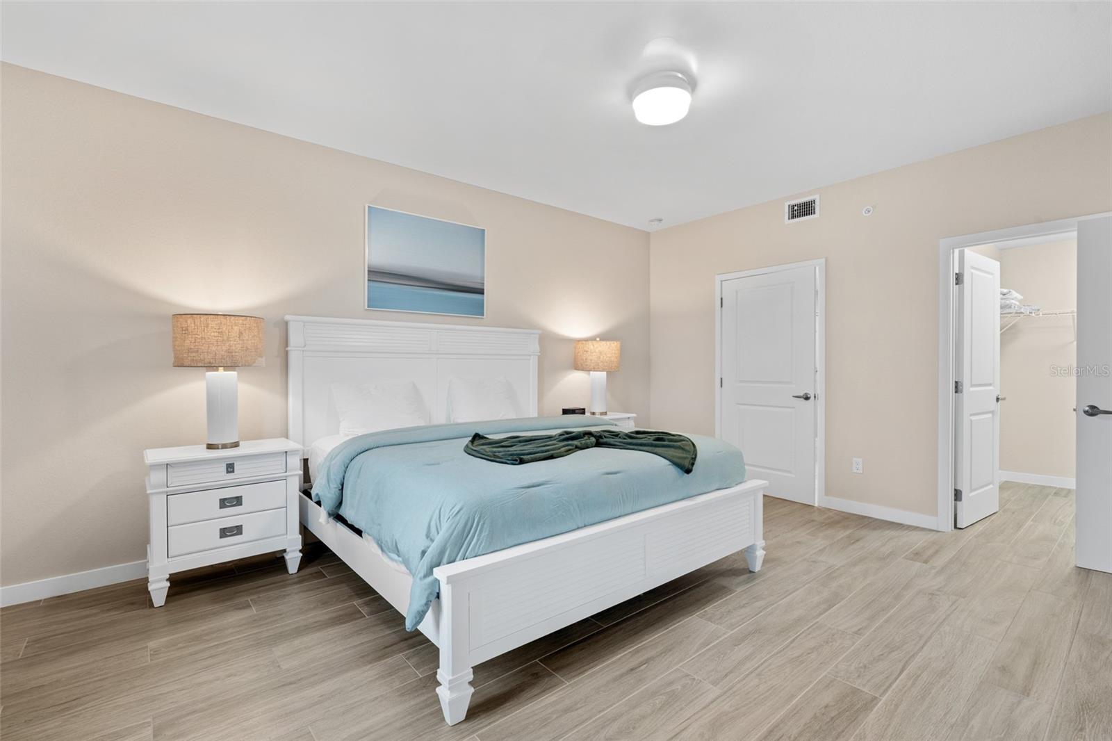 Image 12 of 38 For 5126 Coronado Parkway 2f