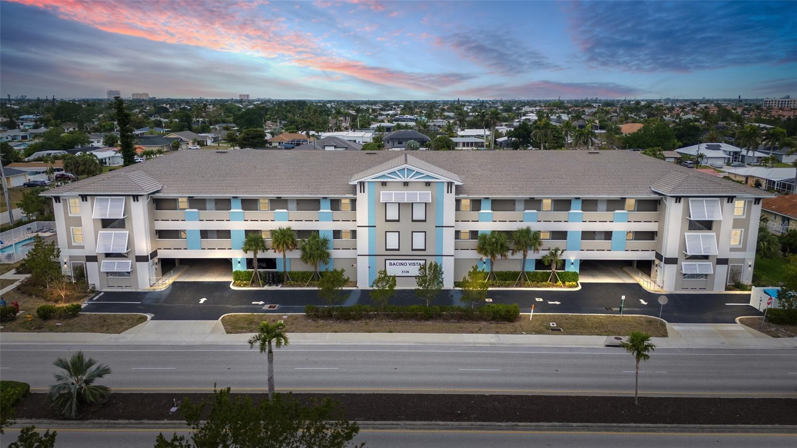 Image 28 of 38 For 5126 Coronado Parkway 2f