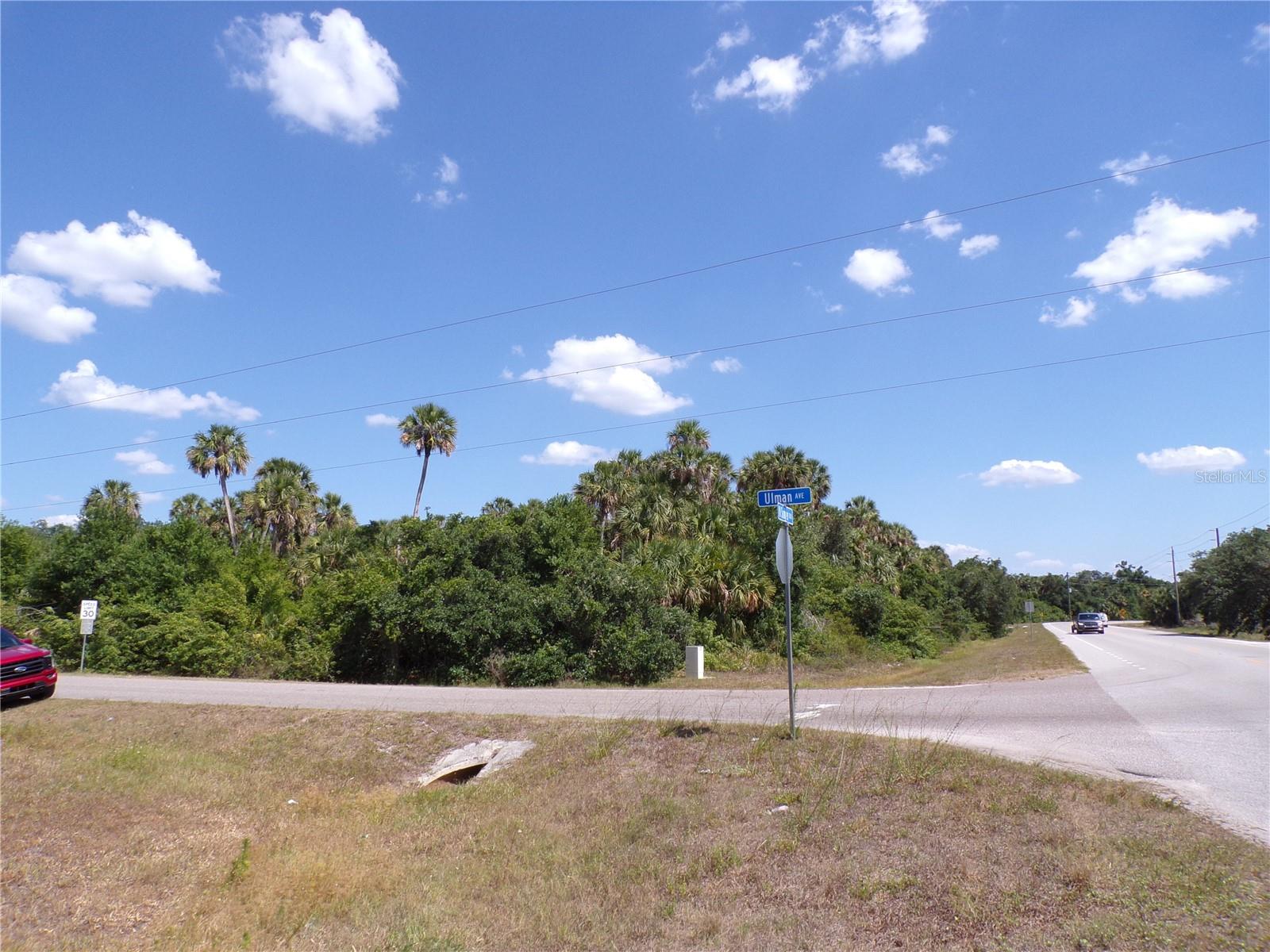 Image 18 of 31 For Ulman Avenue
