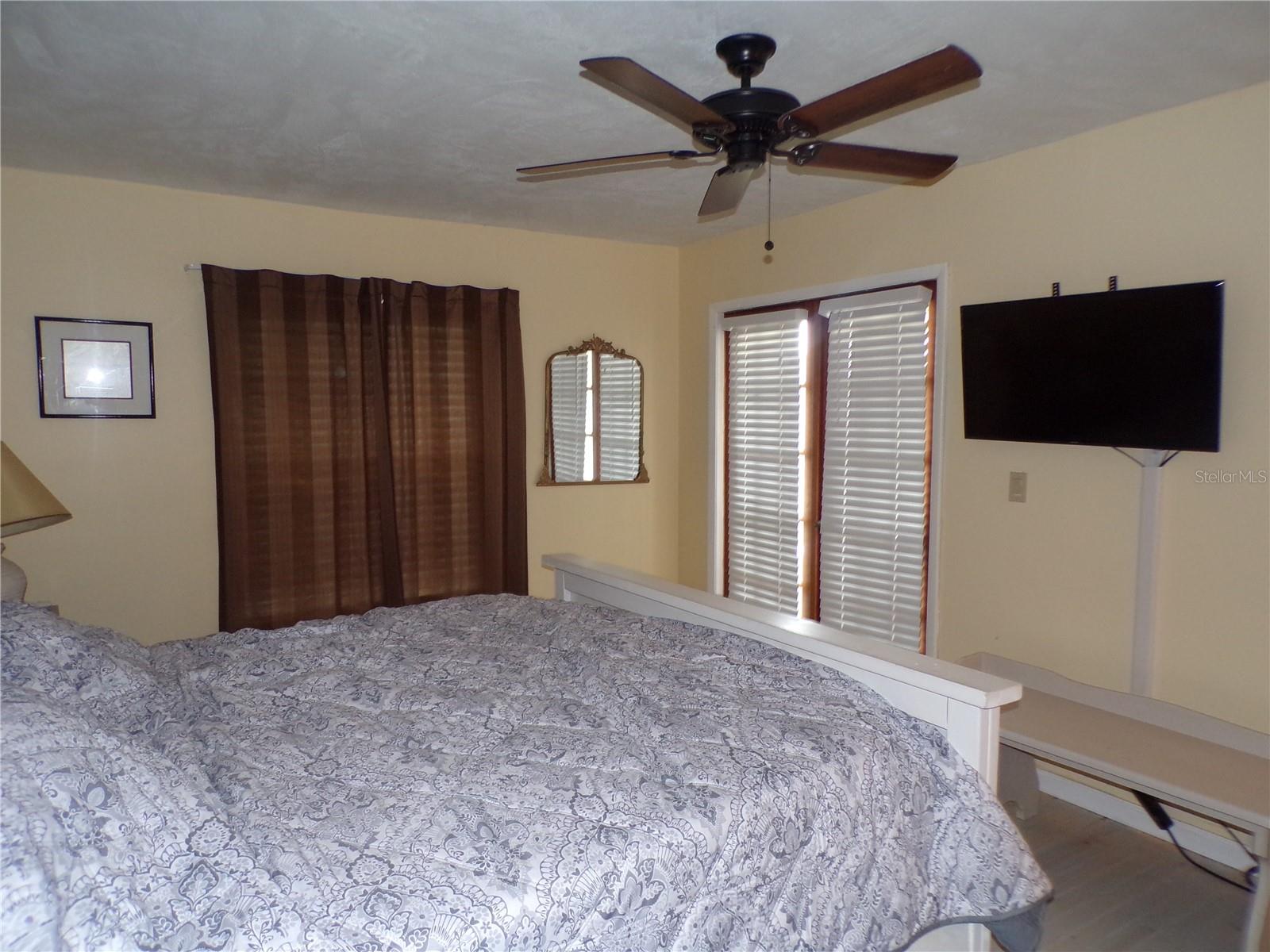 Image 18 of 23 For 24279 Yacht Club Boulevard