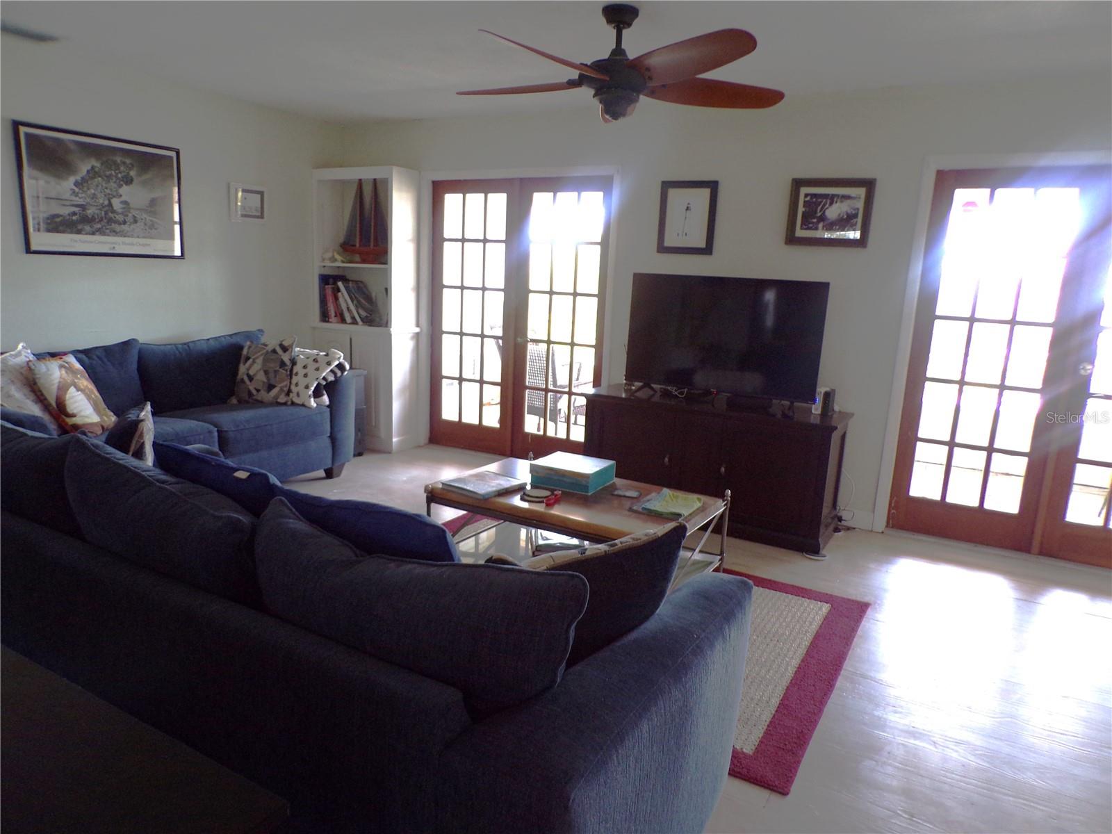 Image 9 of 23 For 24279 Yacht Club Boulevard