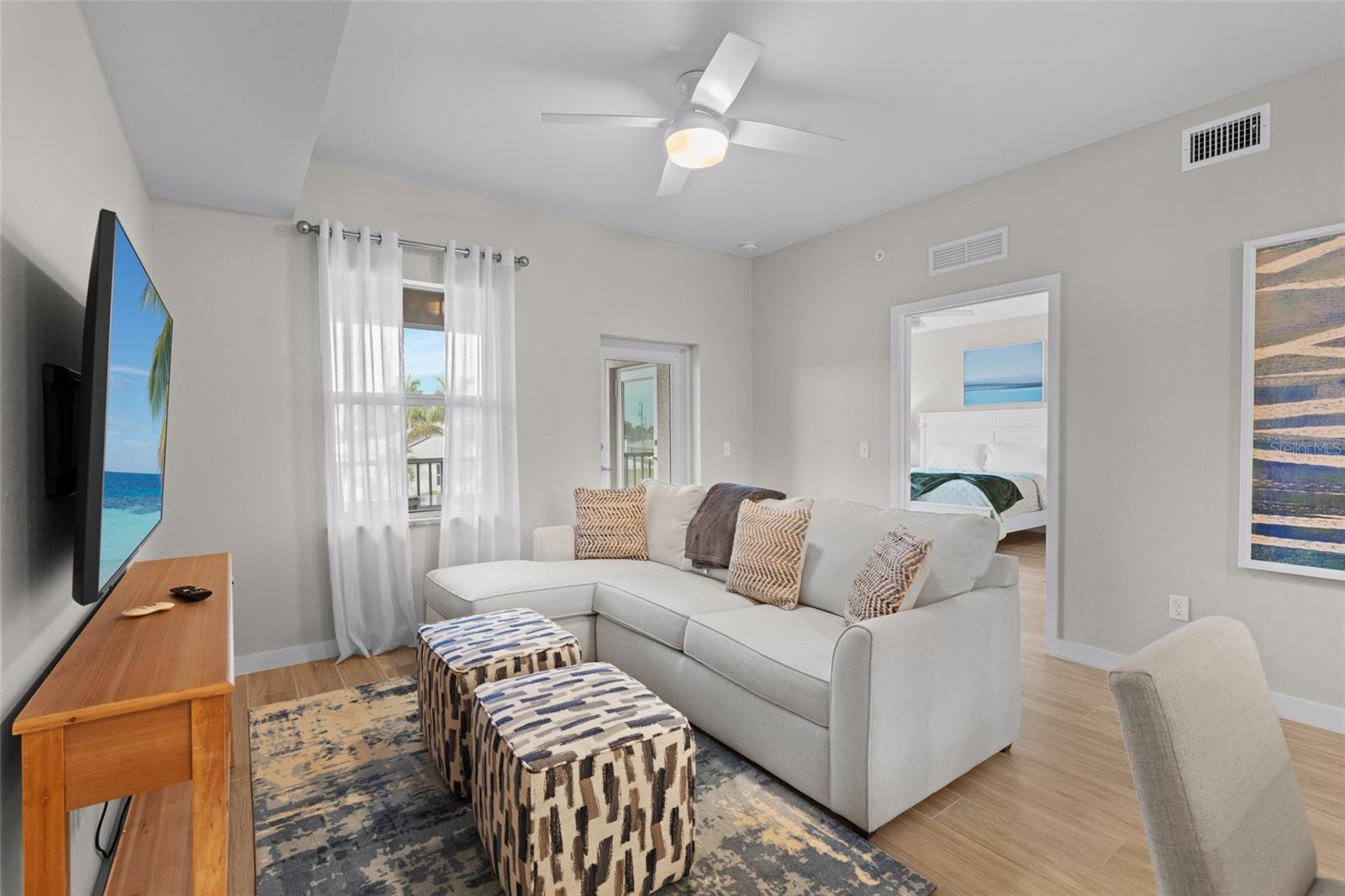 Image 13 of 32 For 5126 Coronado Parkway 2g
