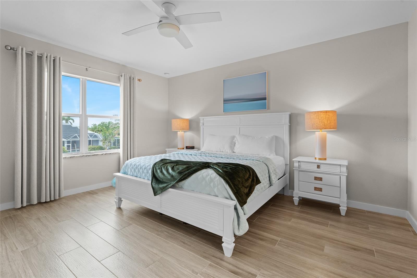 Image 16 of 32 For 5126 Coronado Parkway 2g
