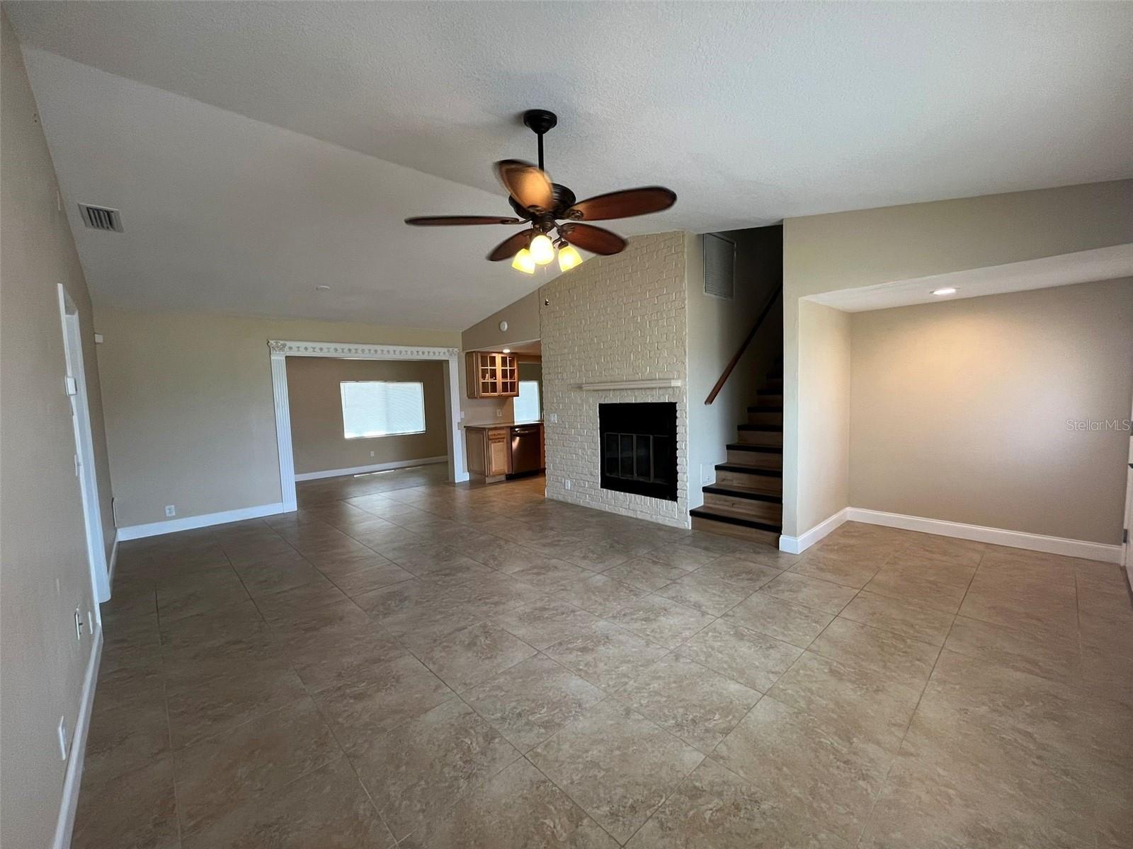 Image 3 of 18 For 671 Spring Lake Boulevard Nw