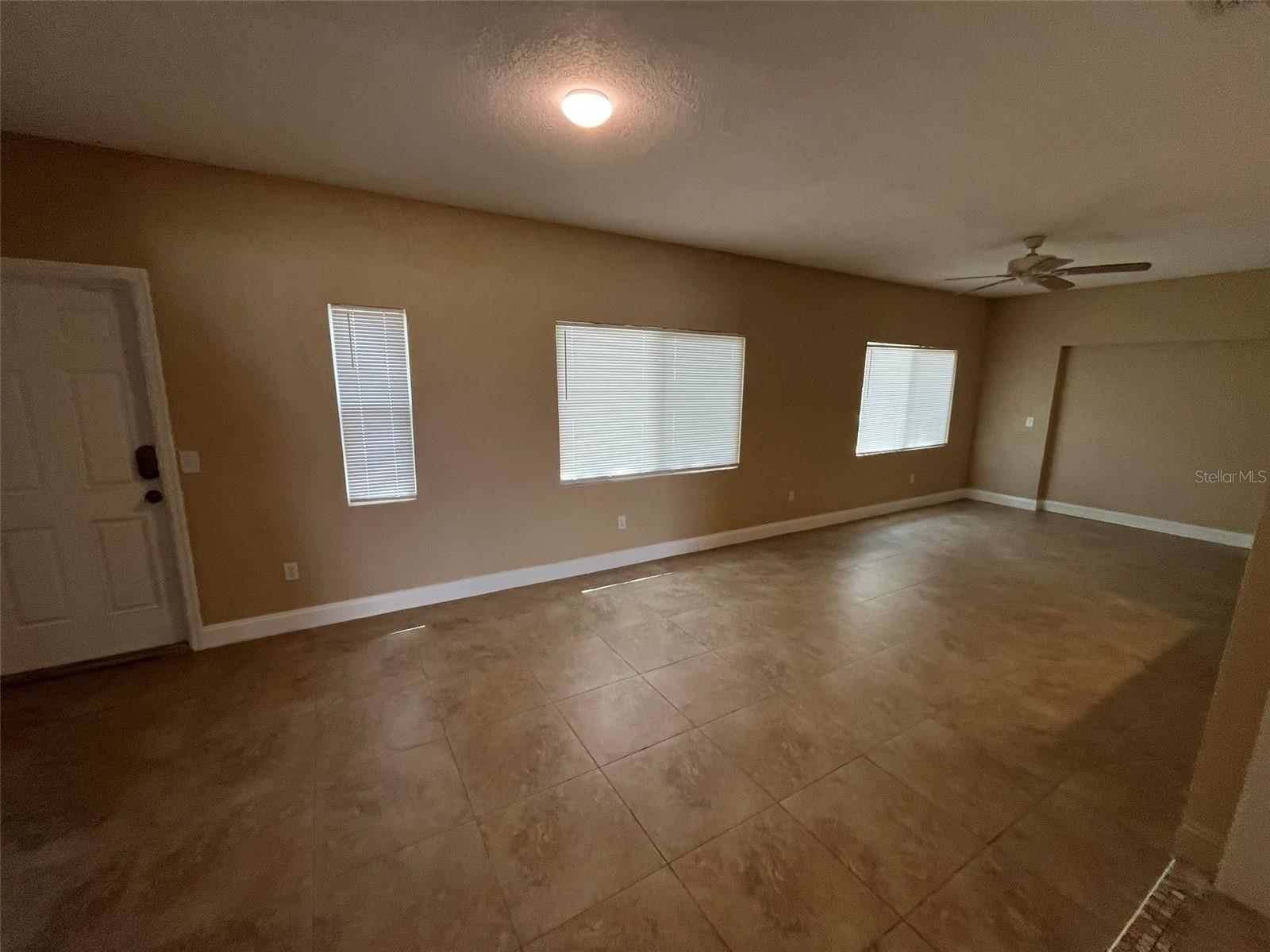 Image 5 of 18 For 671 Spring Lake Boulevard Nw