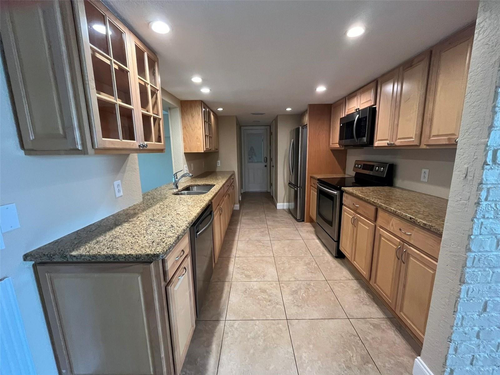 Image 6 of 18 For 671 Spring Lake Boulevard Nw