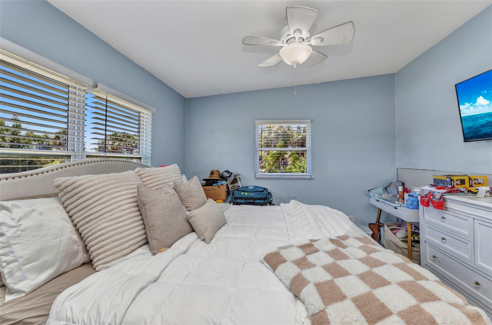 Image 16 of 50 For 3927 Vasco Street