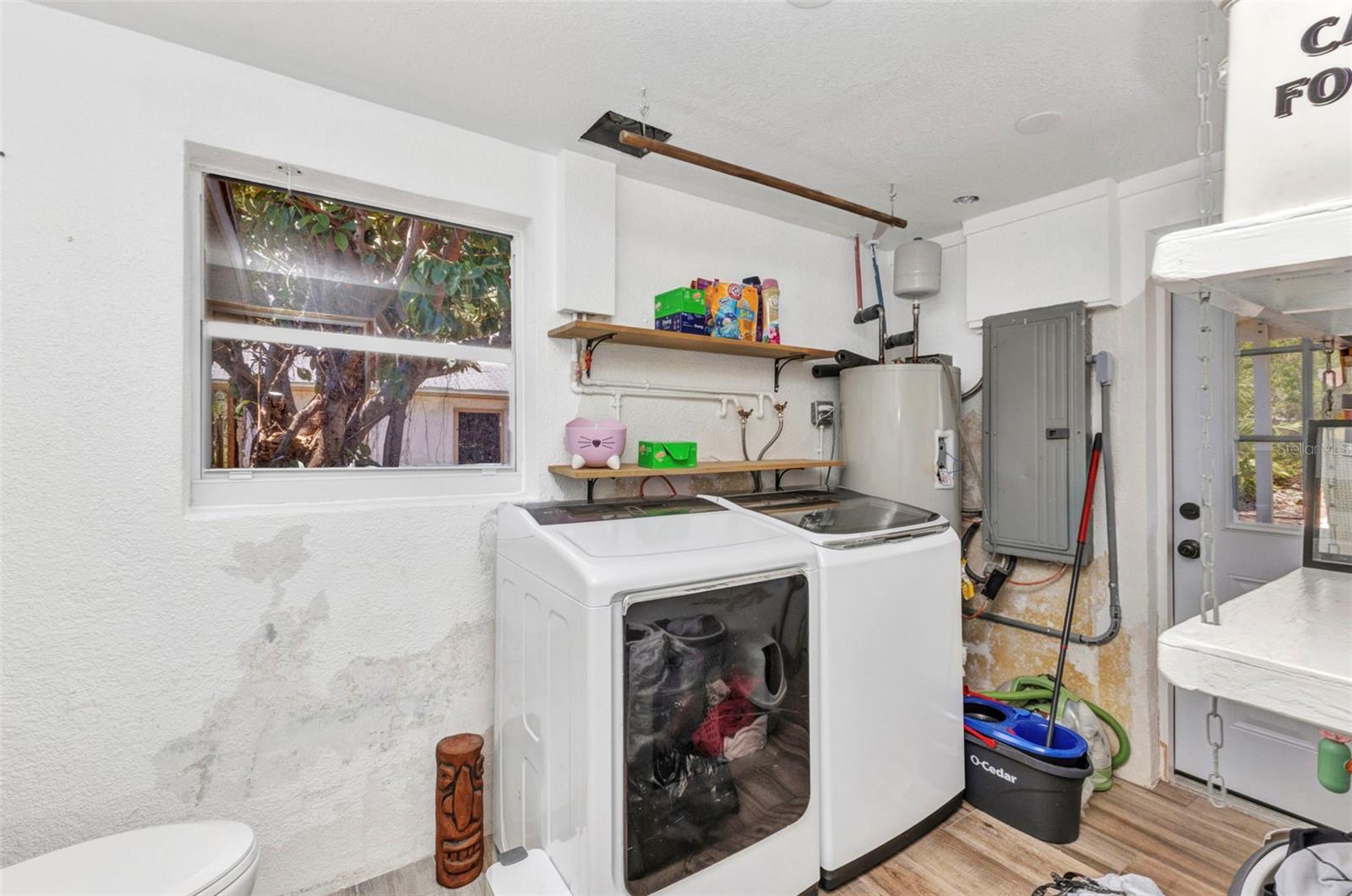 Image 18 of 50 For 3927 Vasco Street