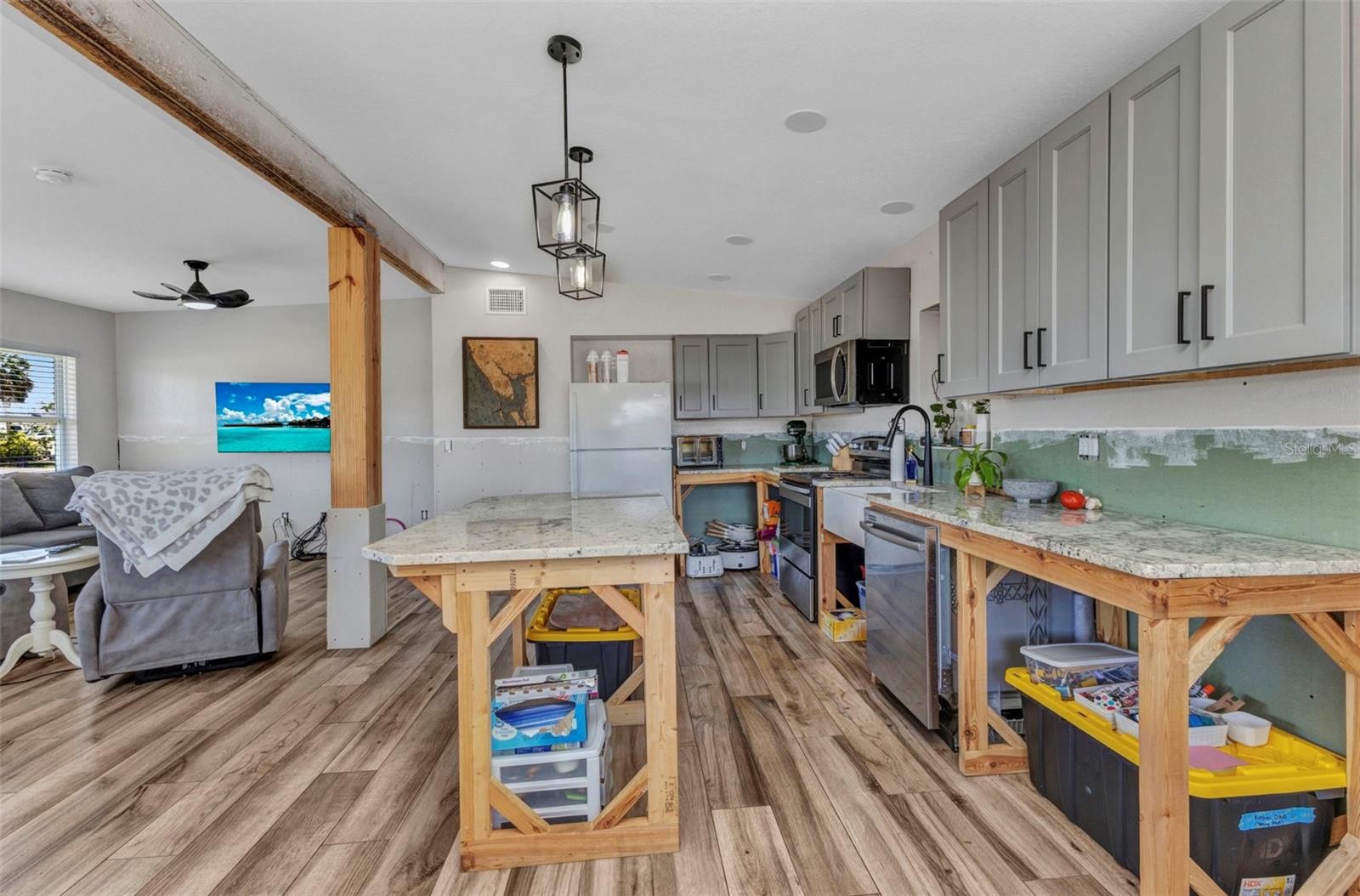 Image 6 of 50 For 3927 Vasco Street