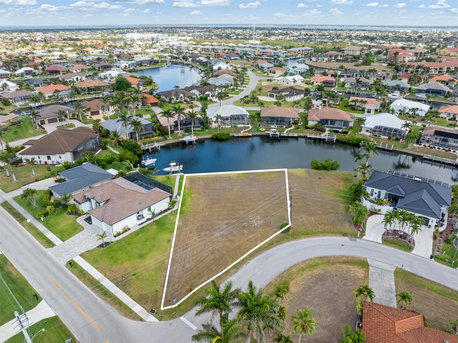 Details for 1466 Kiwi Court, PUNTA GORDA, FL 33950