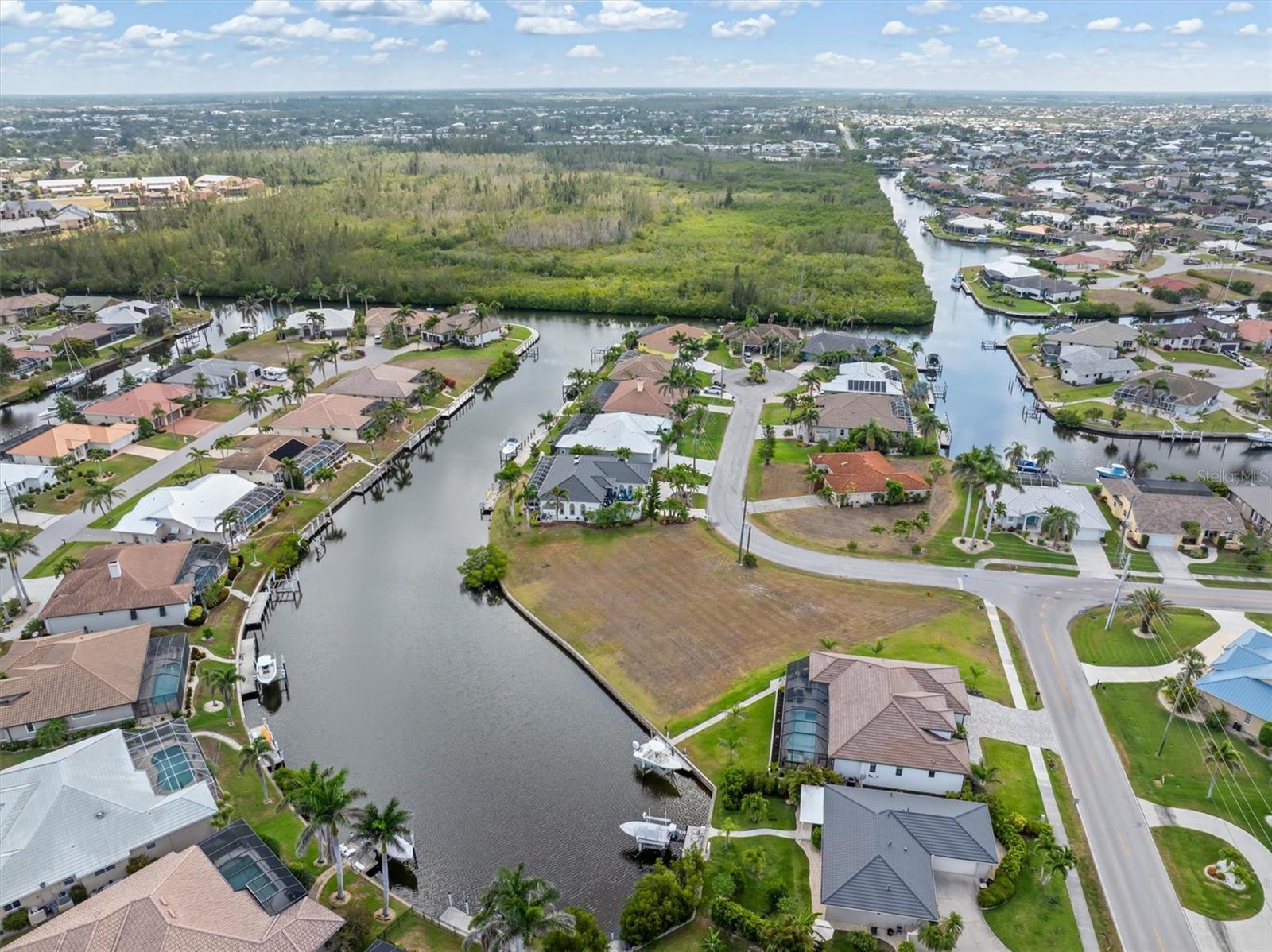 Image 3 of 11 For 1466 Kiwi Court