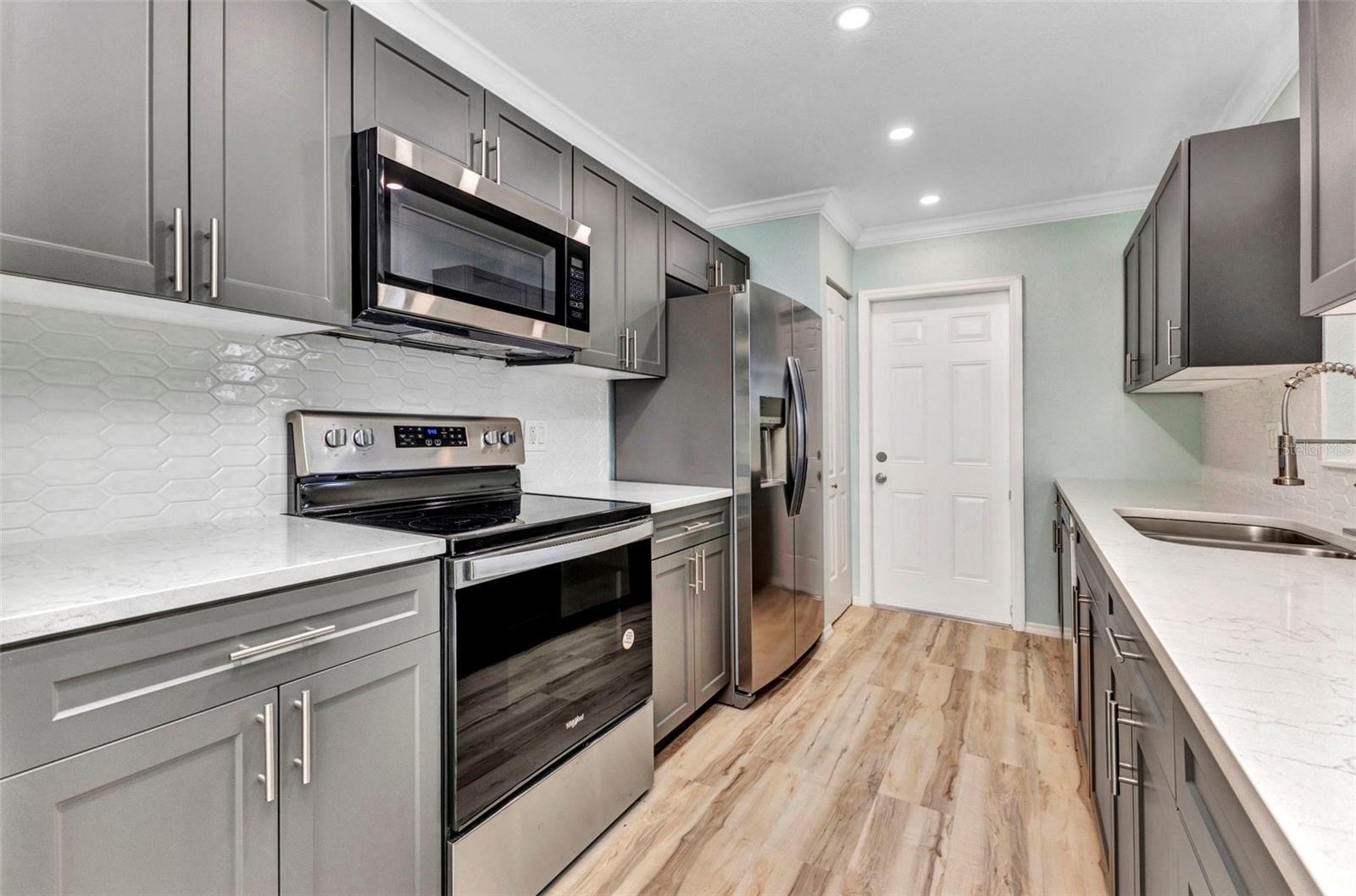 Image 21 of 51 For 6753 Thorman Road