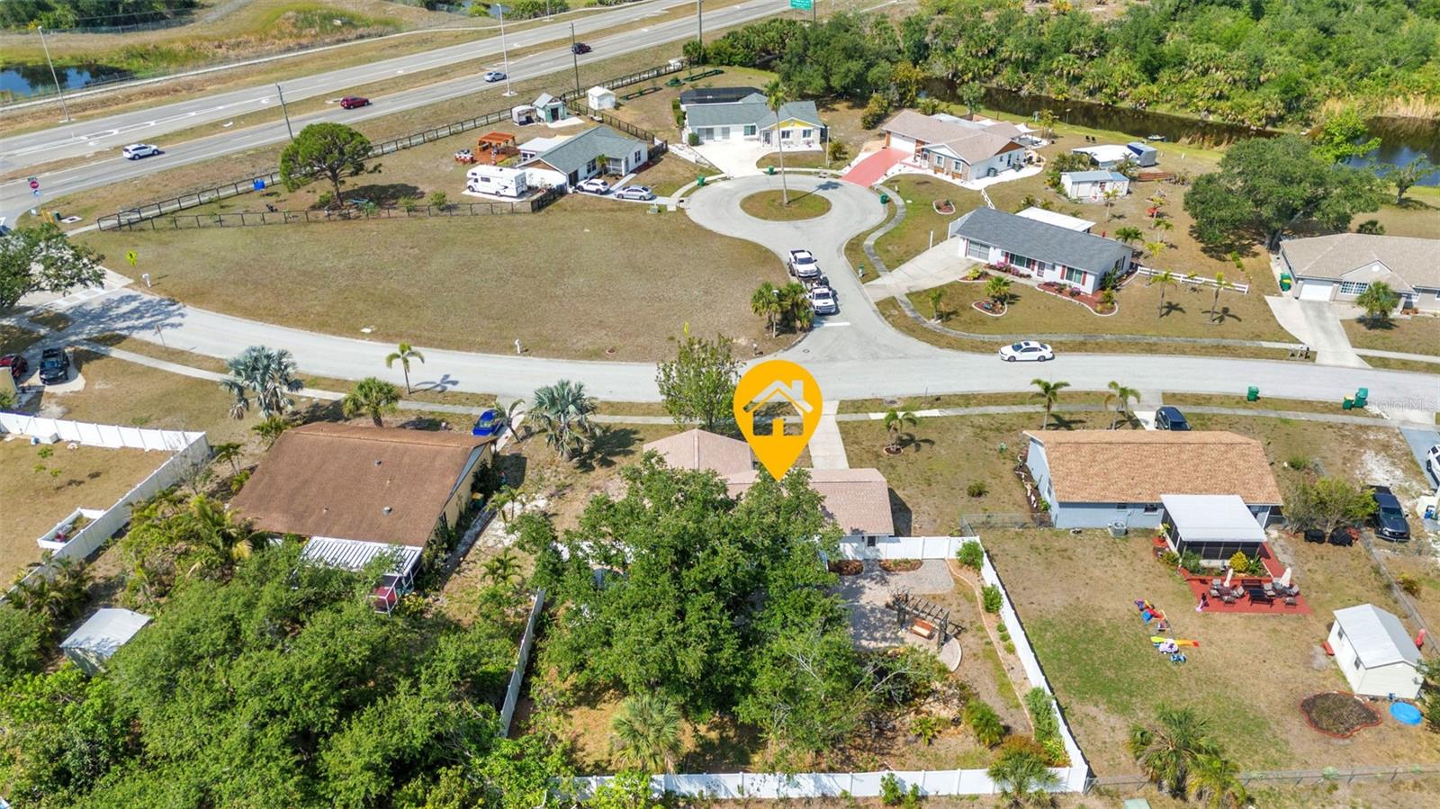 Image 40 of 51 For 6753 Thorman Road