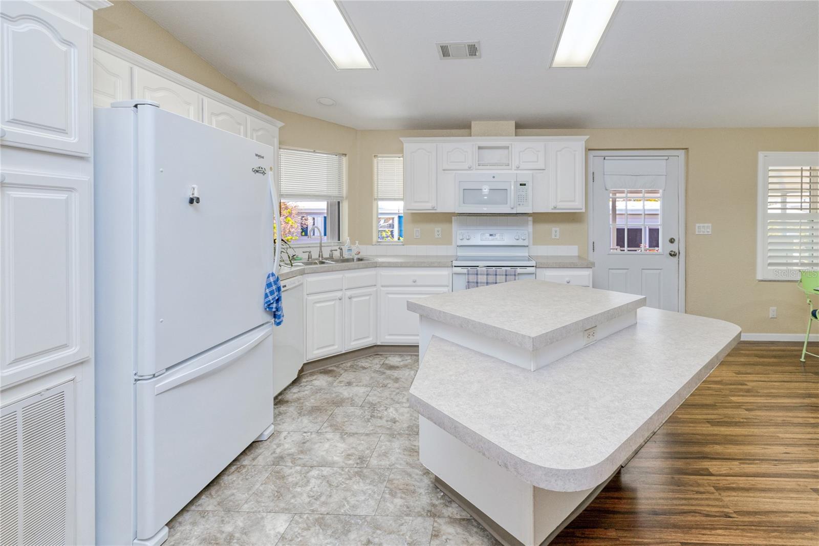 Image 6 of 61 For 7491 Danvers Circle