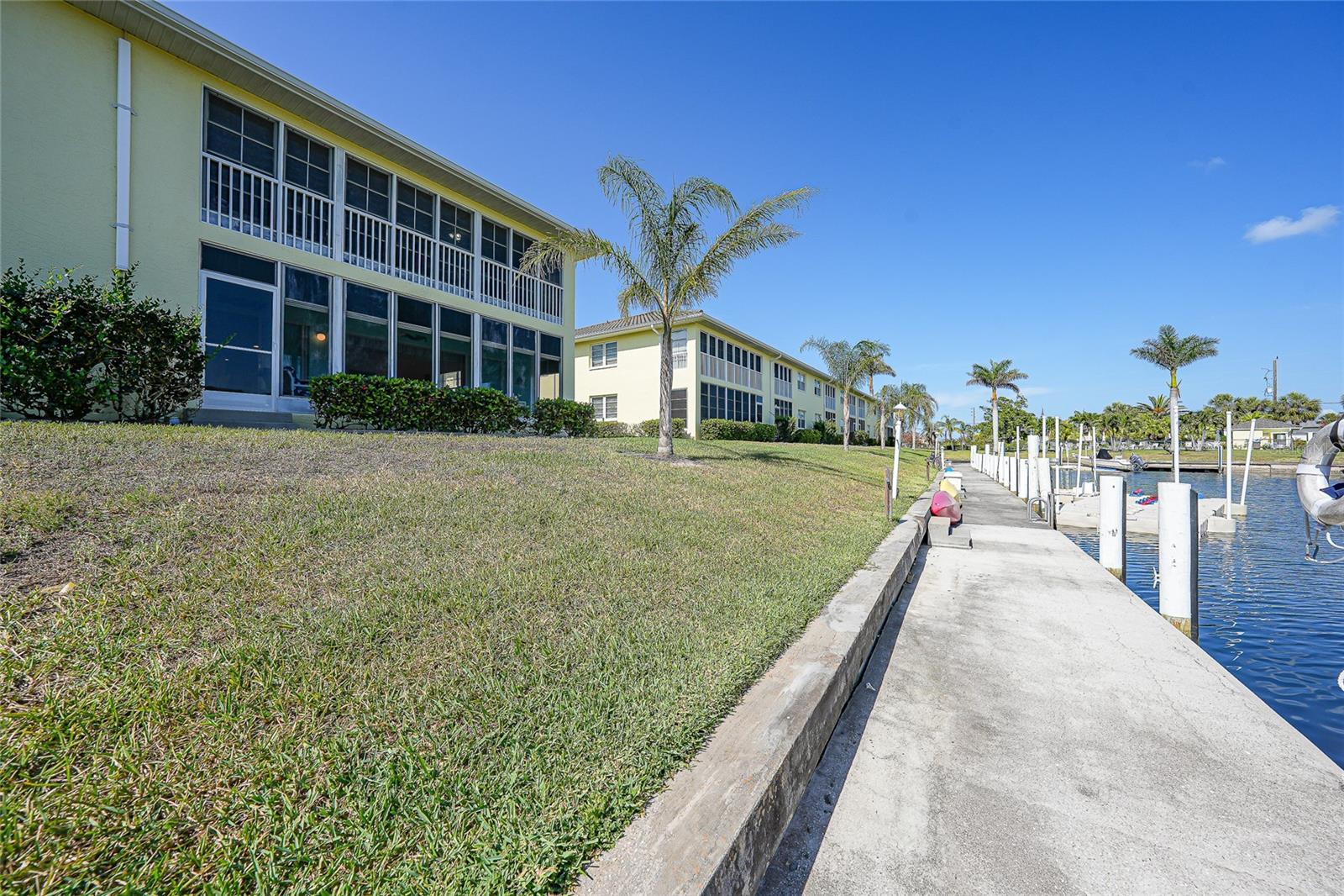 Image 32 of 43 For 4000 Bal Harbor Blvd. E. #211  211