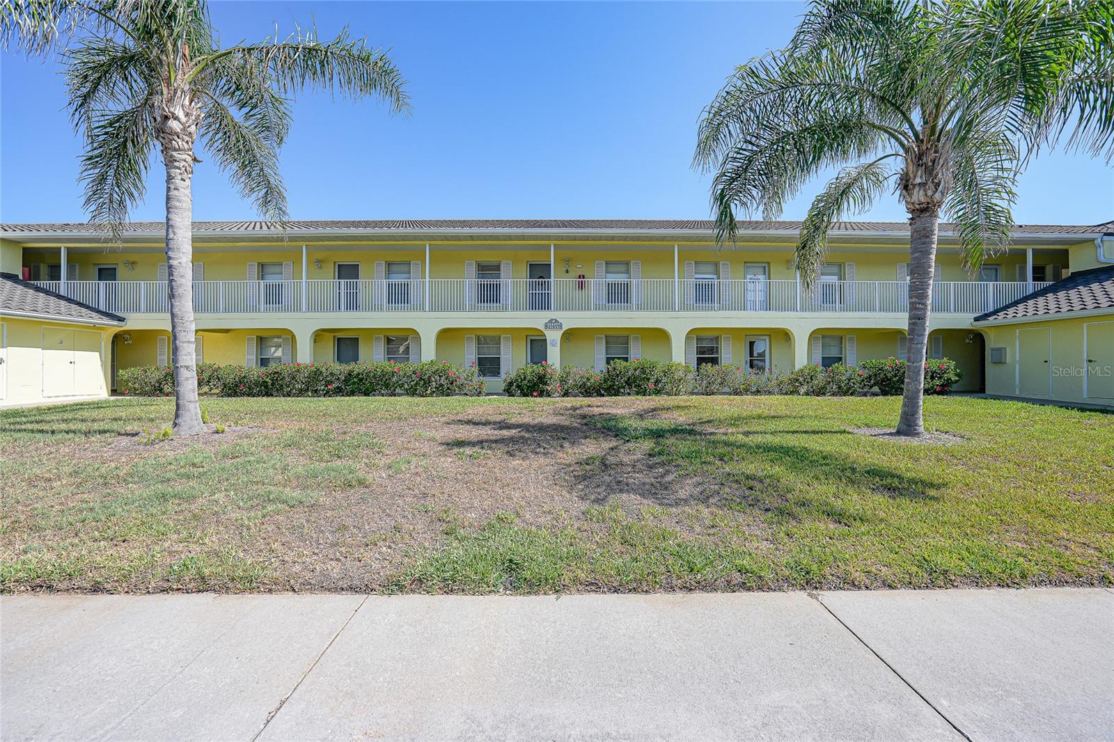 Image 34 of 43 For 4000 Bal Harbor Blvd. E. #211  211