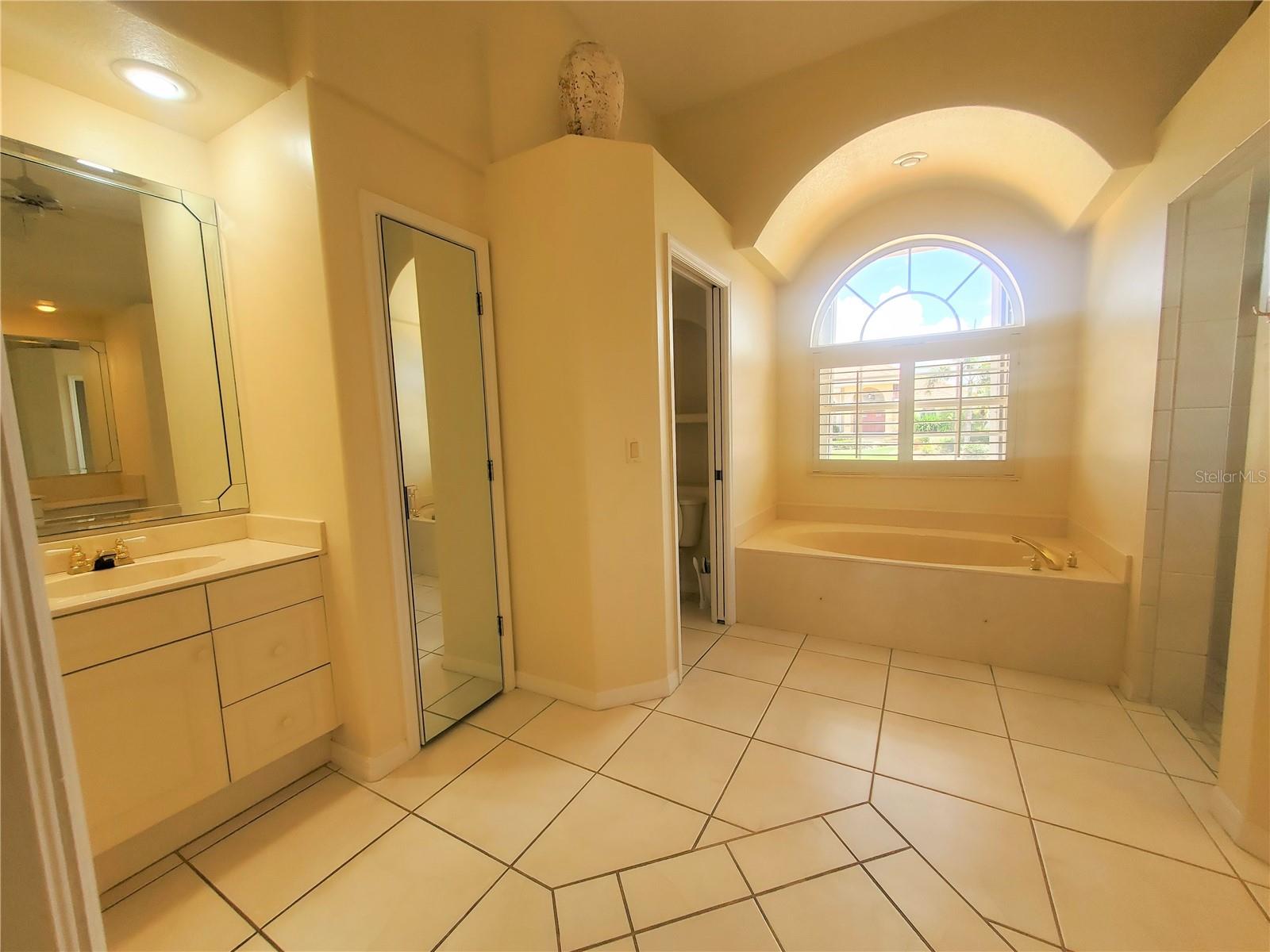 Image 13 of 25 For 315 Caicos Drive