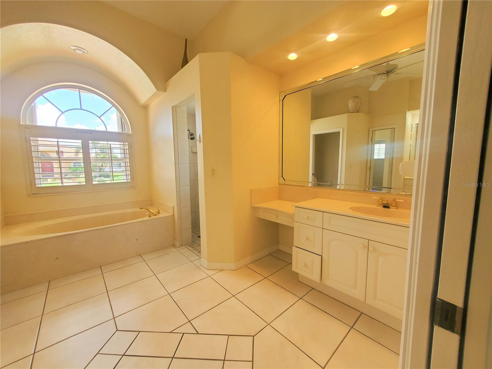 Image 14 of 25 For 315 Caicos Drive