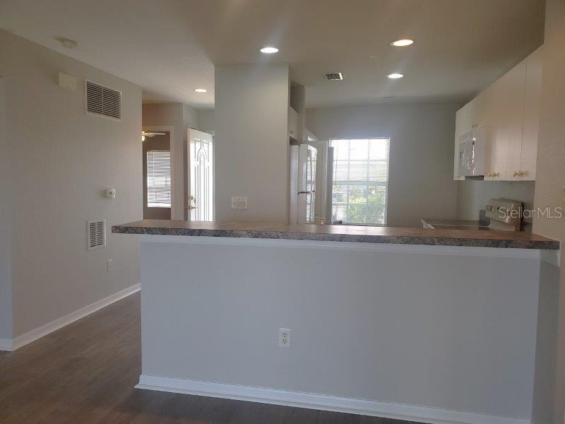 Image 6 of 25 For 1501 San Cristobal Avenue 1106
