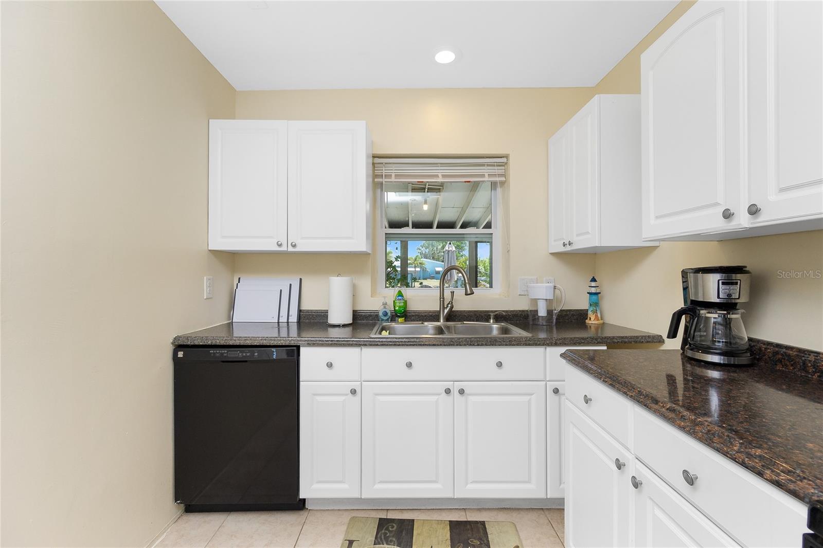 Image 14 of 61 For 159 Godfrey Avenue Ne