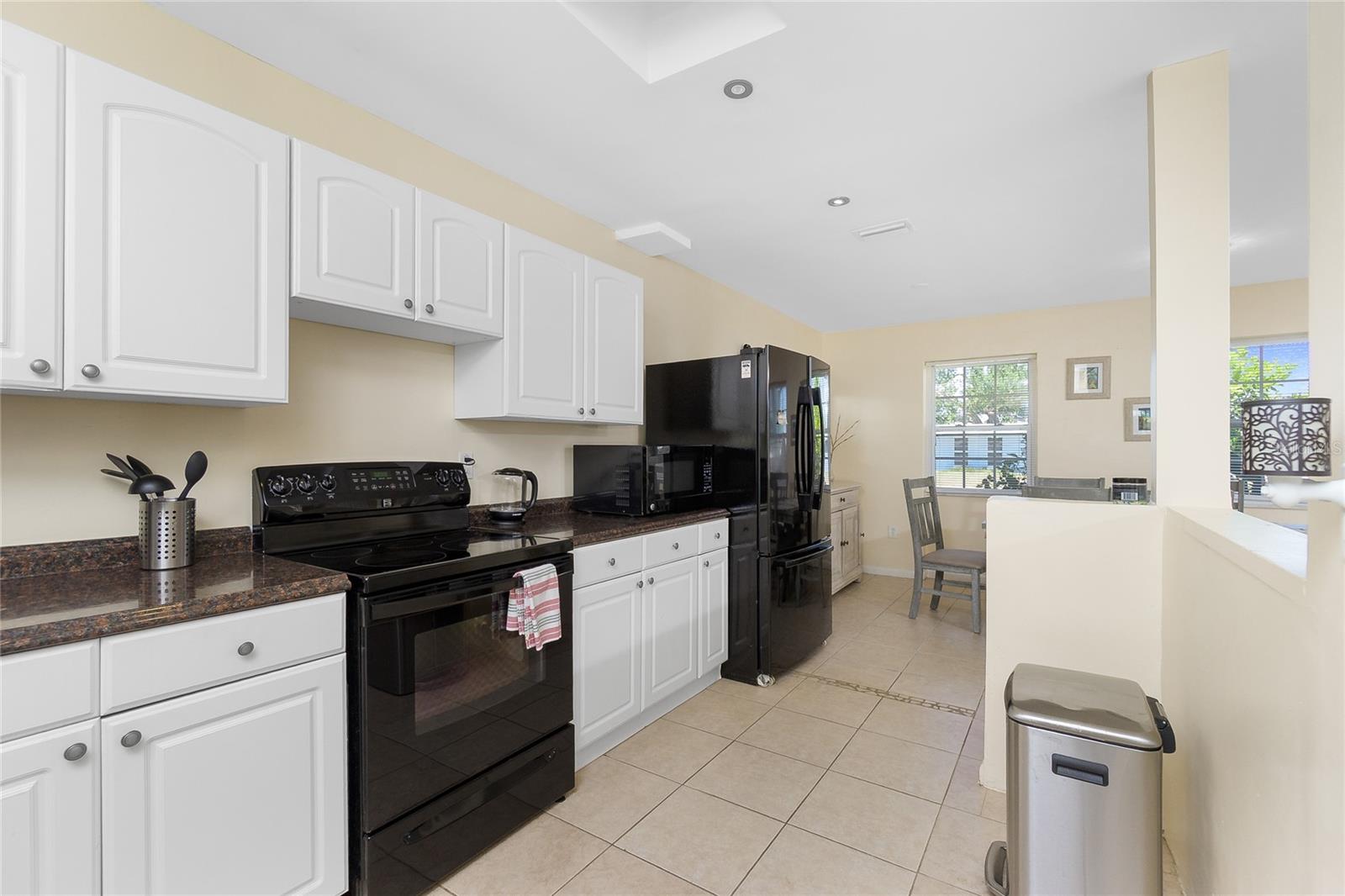 Image 16 of 61 For 159 Godfrey Avenue Ne