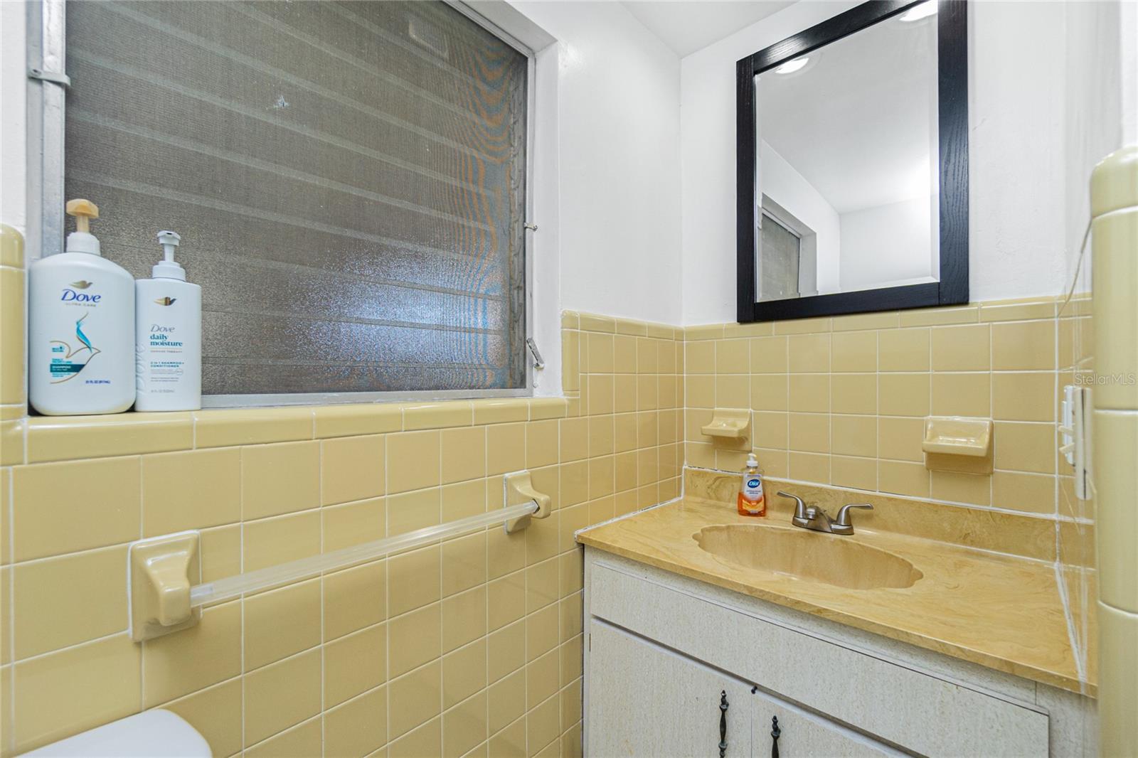 Image 26 of 61 For 159 Godfrey Avenue Ne